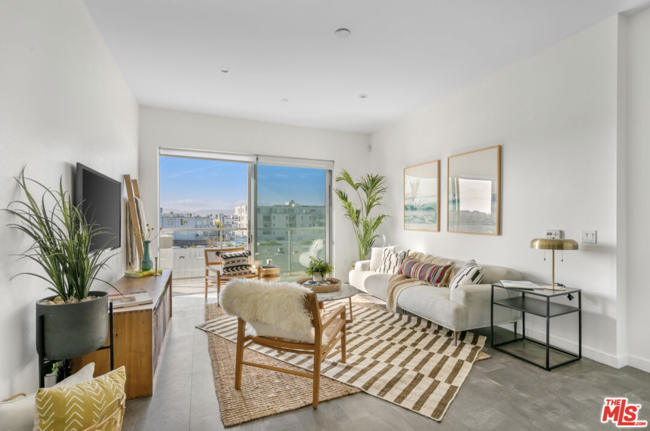 $1,409,000 | 4140 Glencoe Ave #507, Brentwood 