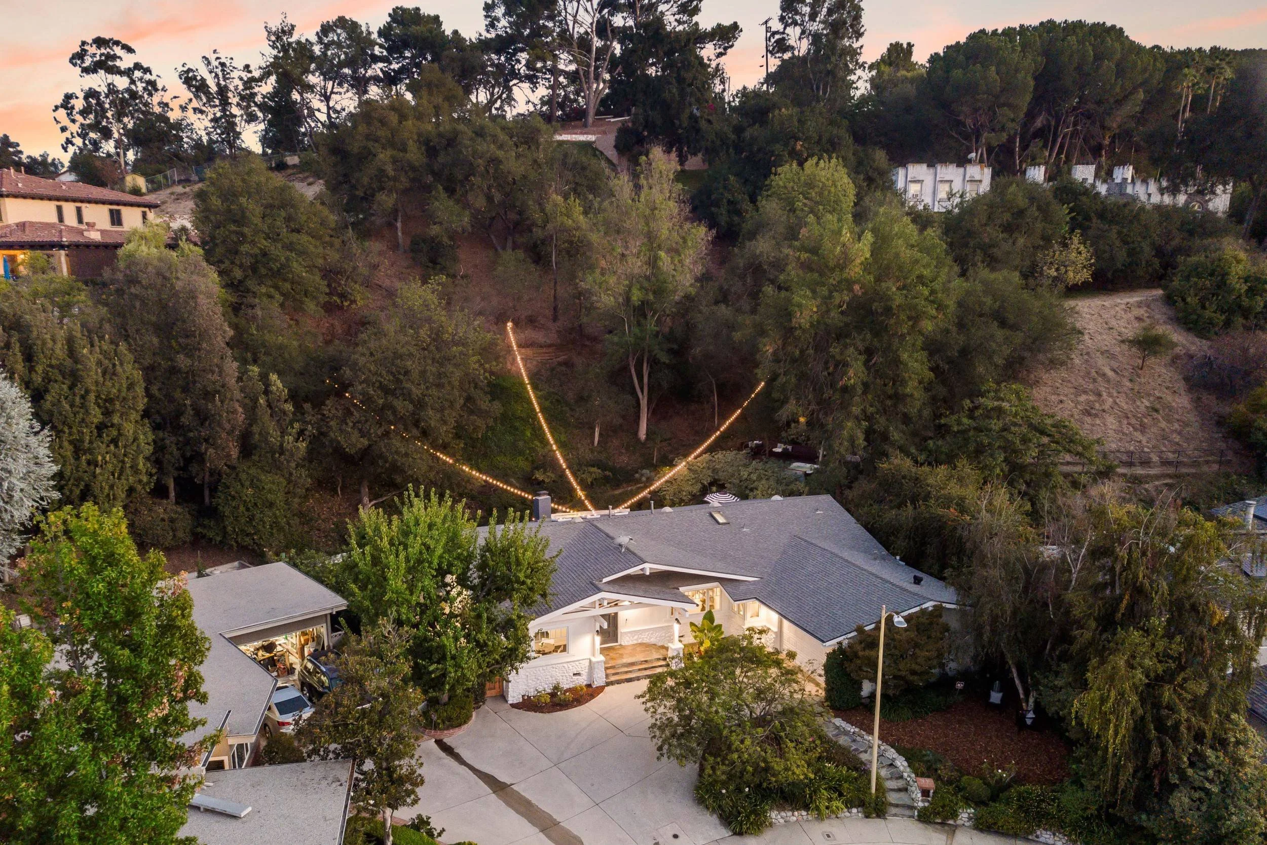 $2,600,000 | 3325 Alana Dr