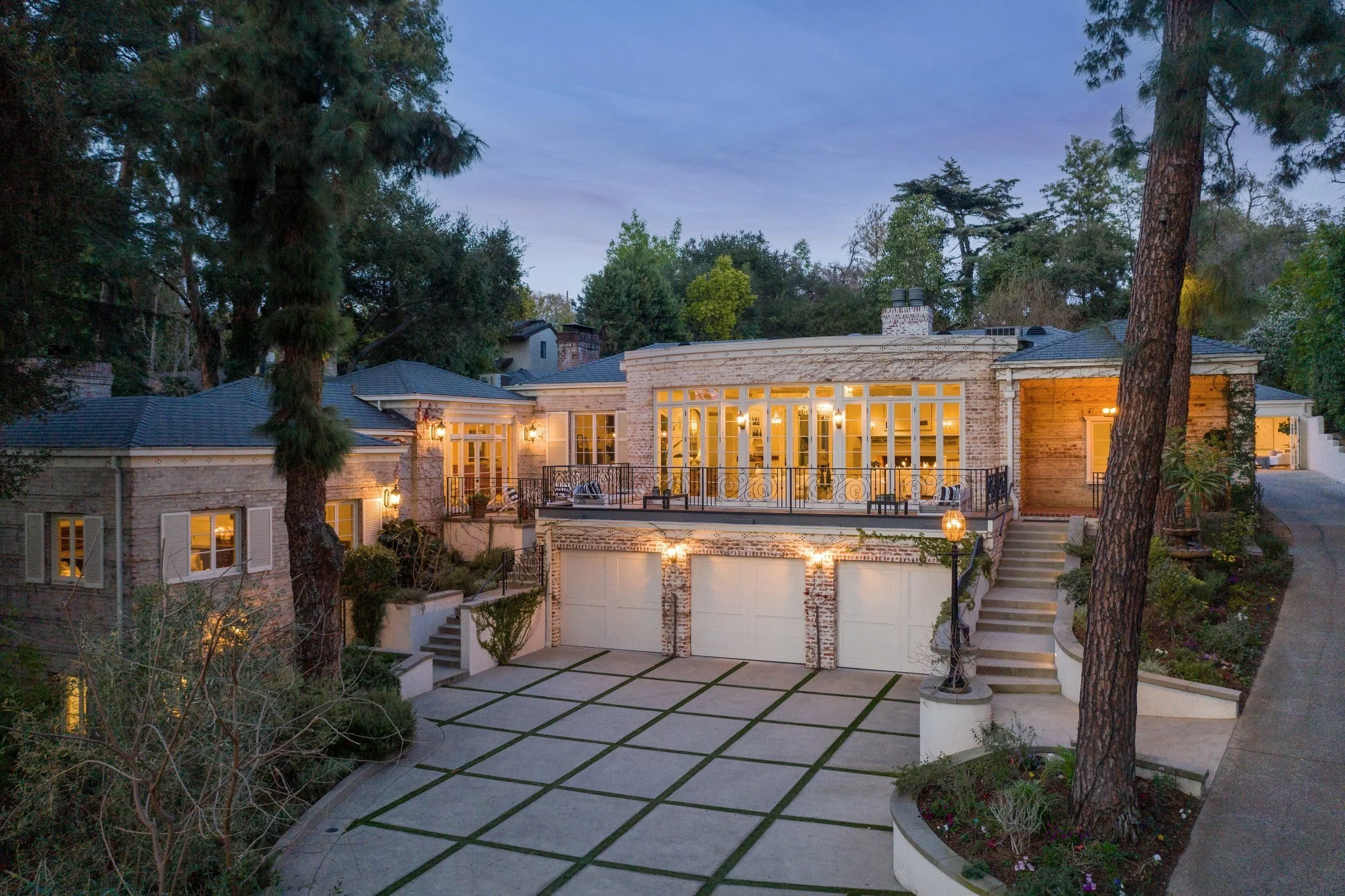$5,045,000 | 986 Kewen Dr