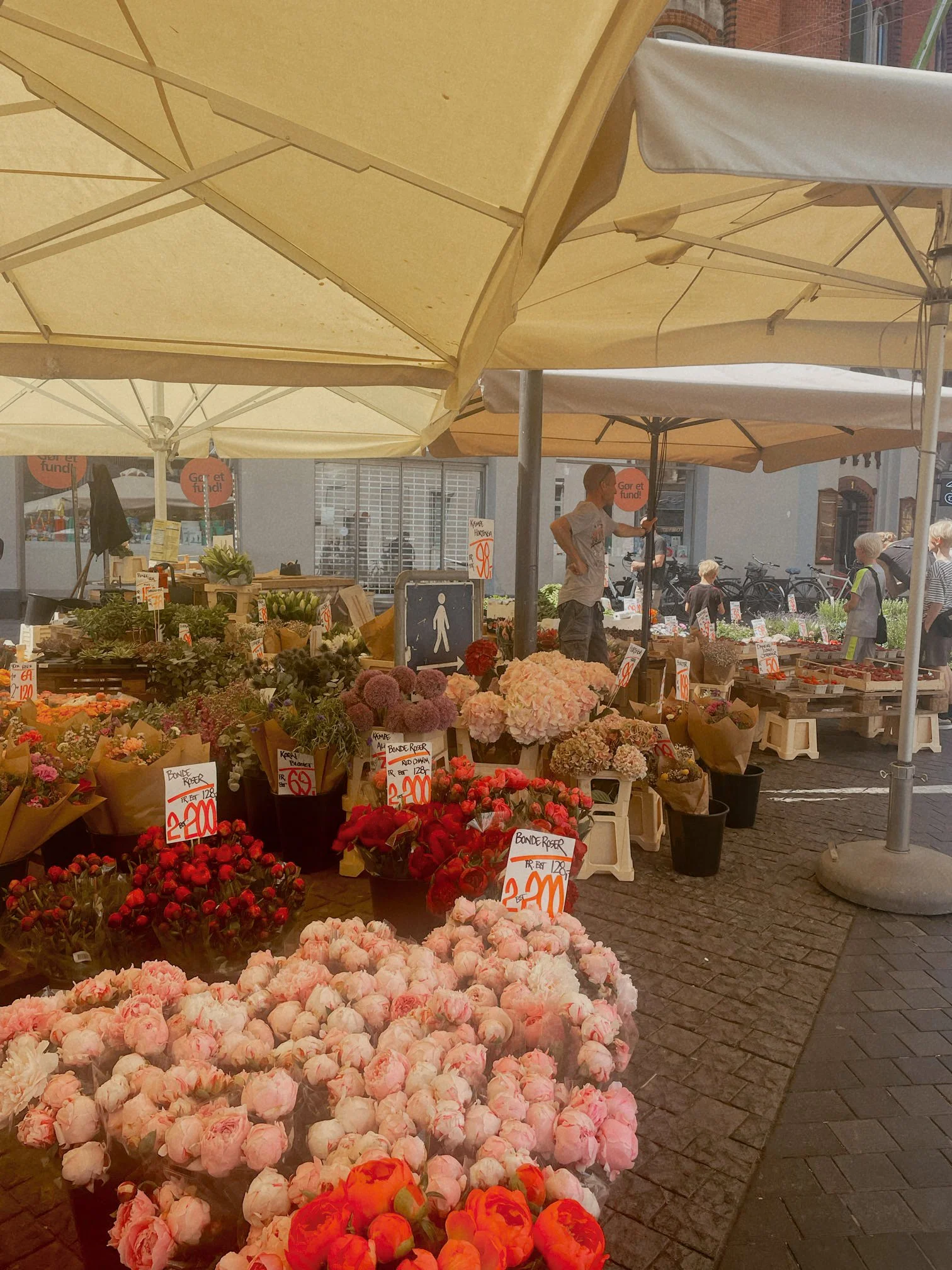 outdoor market flowers summer copenhagen