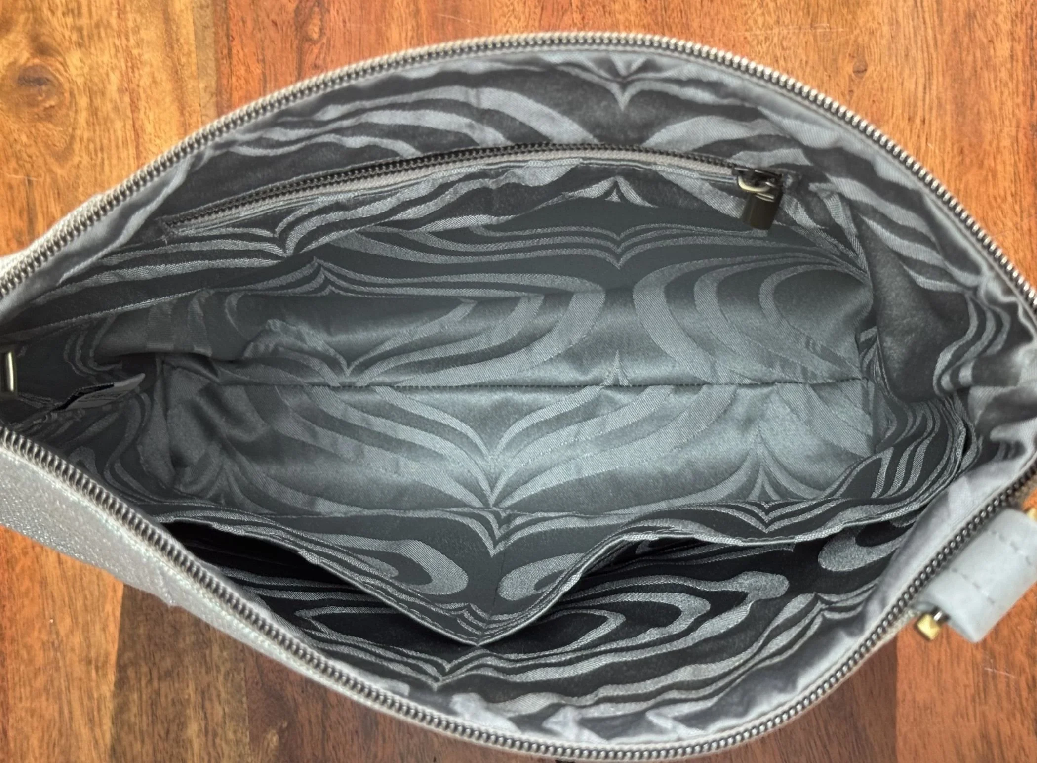 Mint RW Tote Interior.jpg