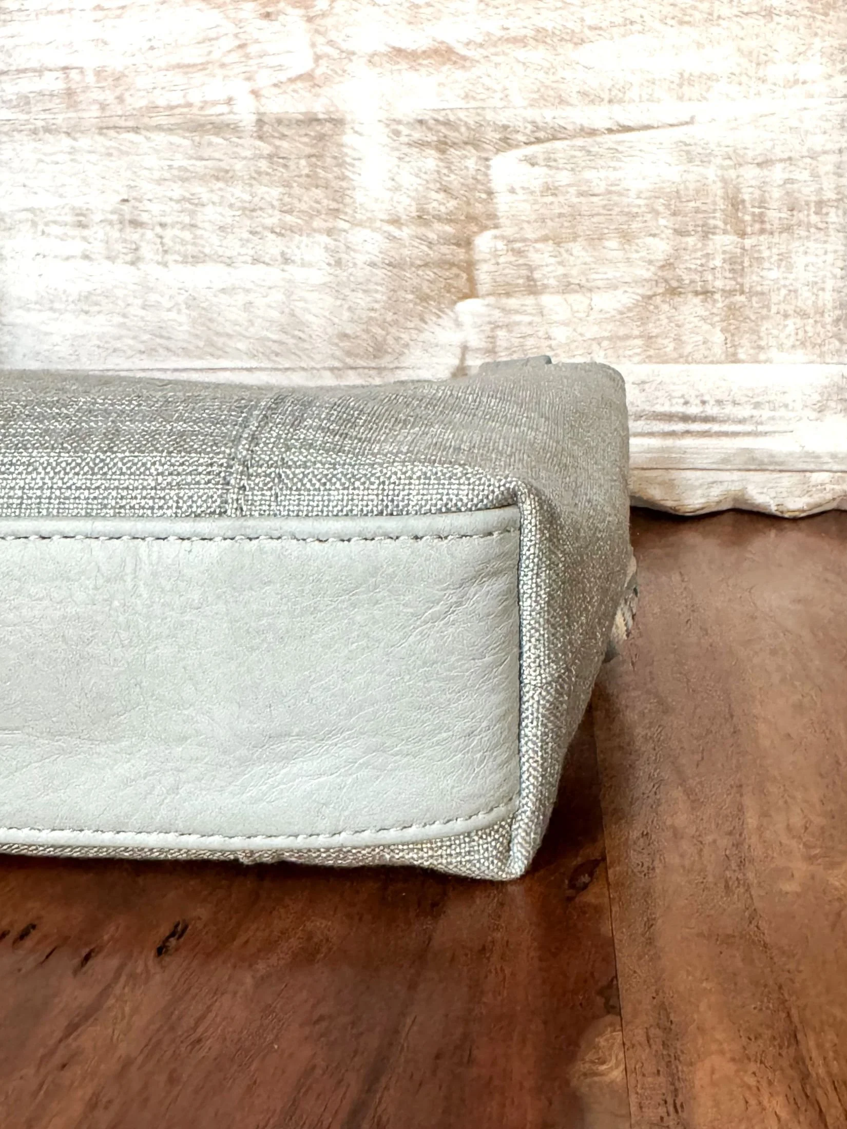 Mint RW Tote Bottom 1.jpg