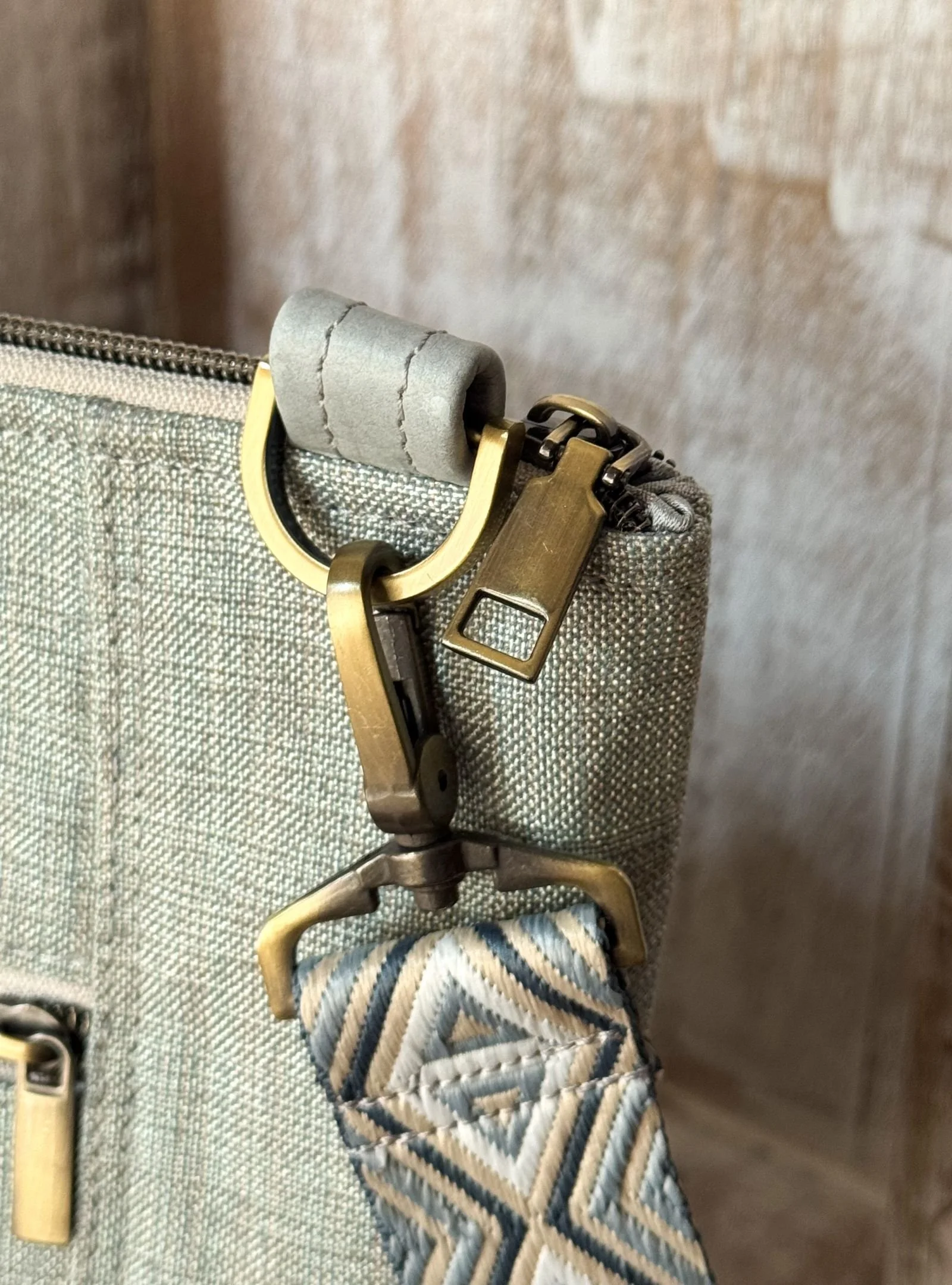 Mint RW Tote Detail.jpg