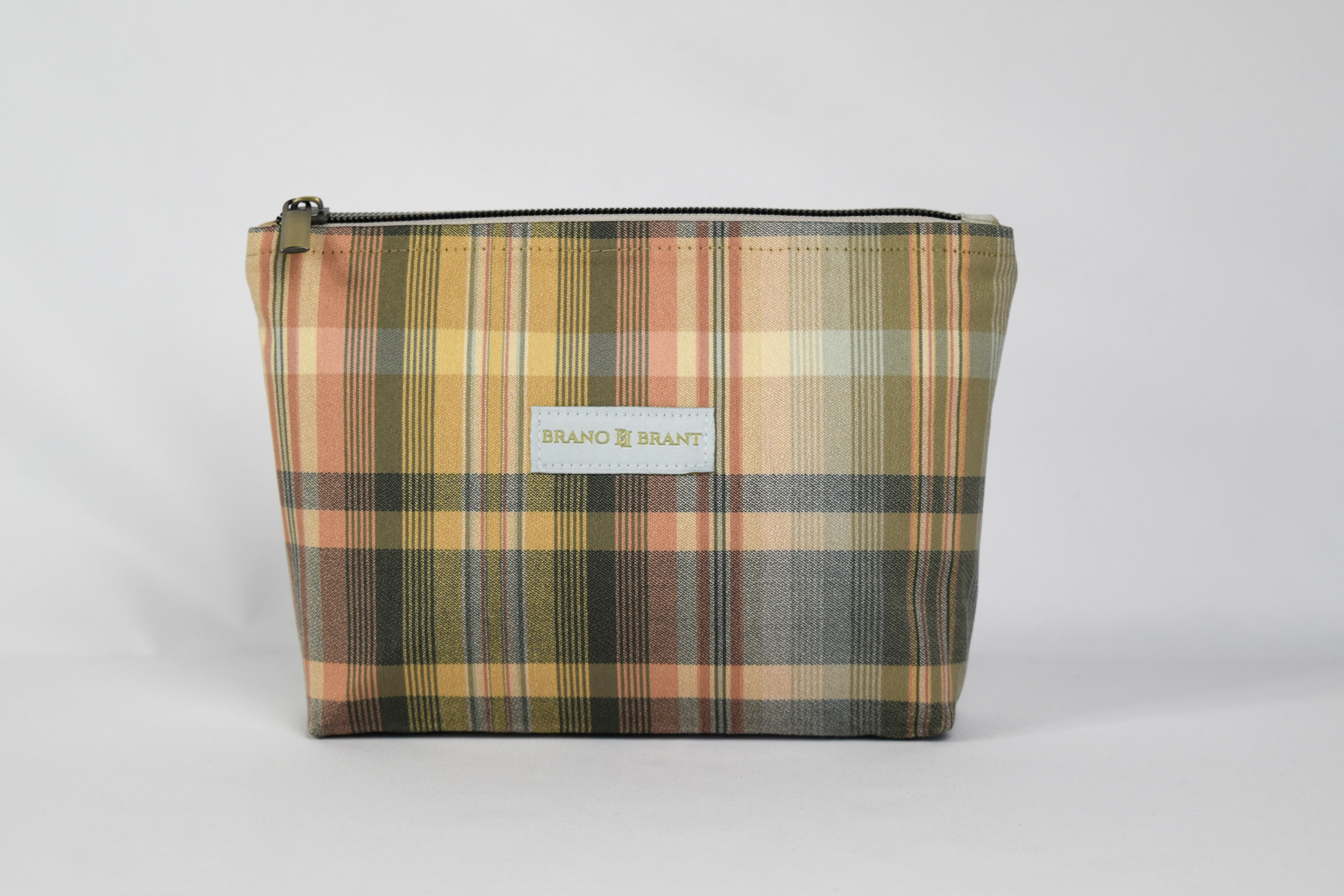 Plaid Cosmetic Bag (12).png