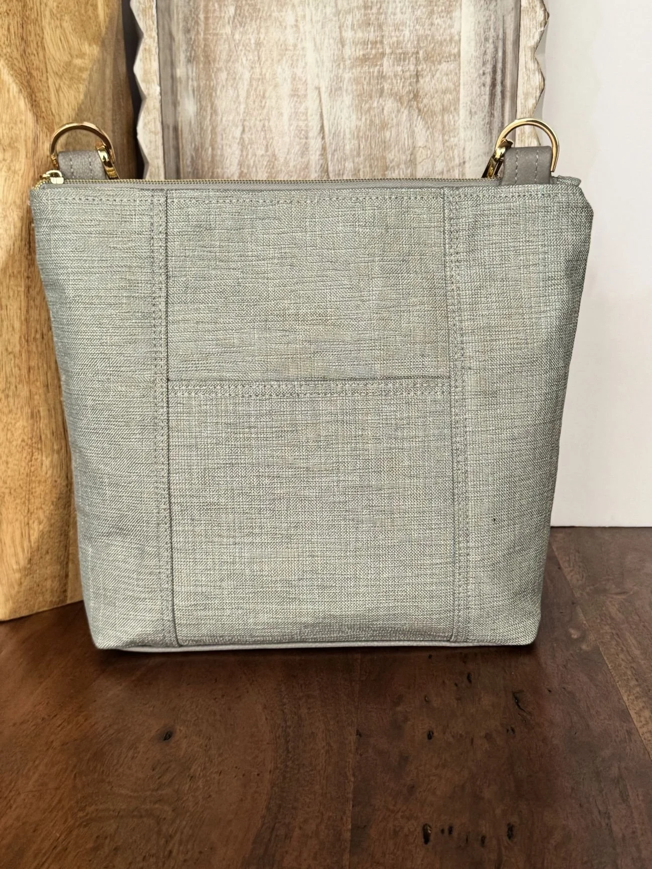 Mint RW Tote Gold Back.jpg (Copy)