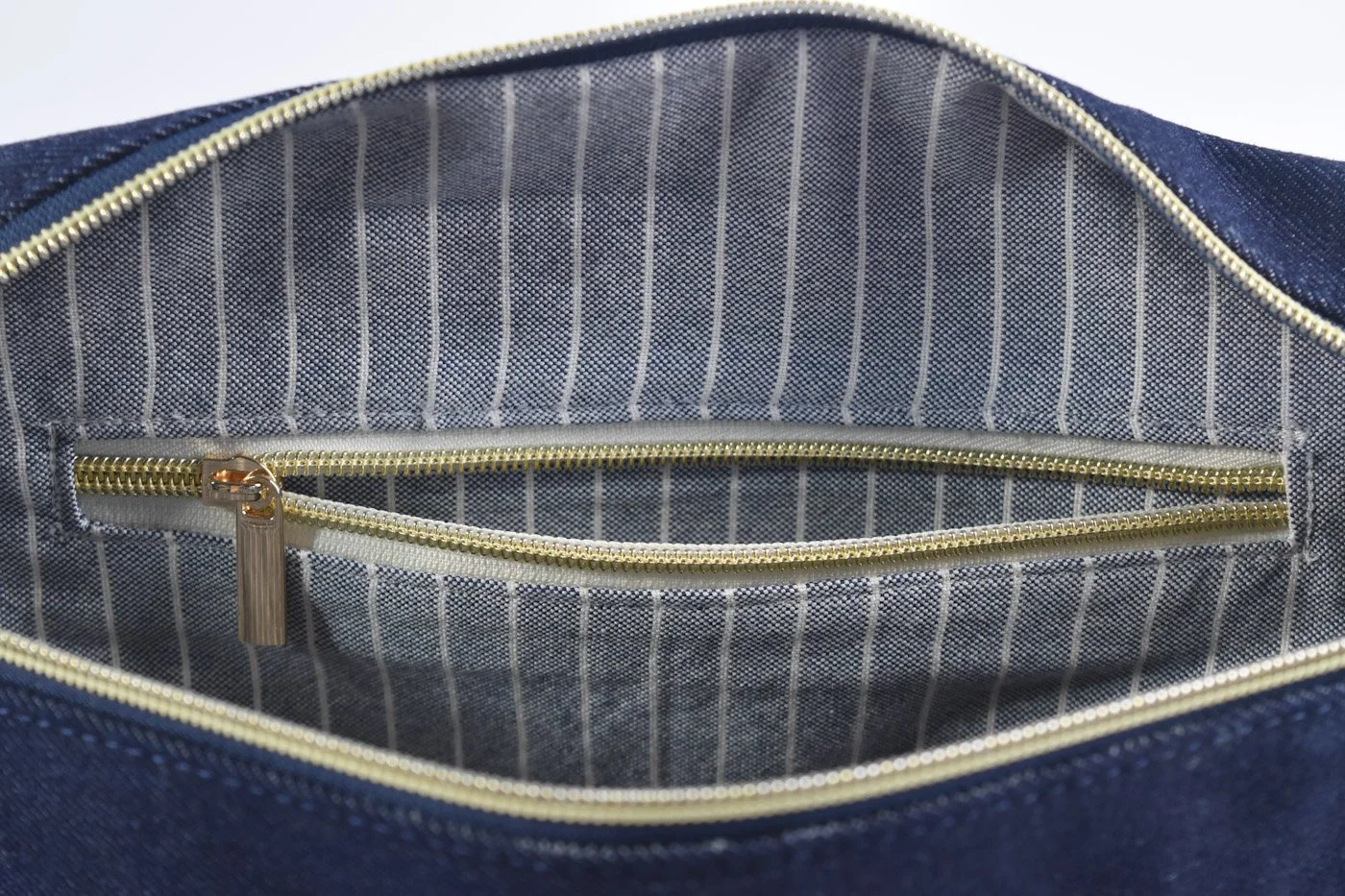 Denim Biggy Zip Interior.jpg