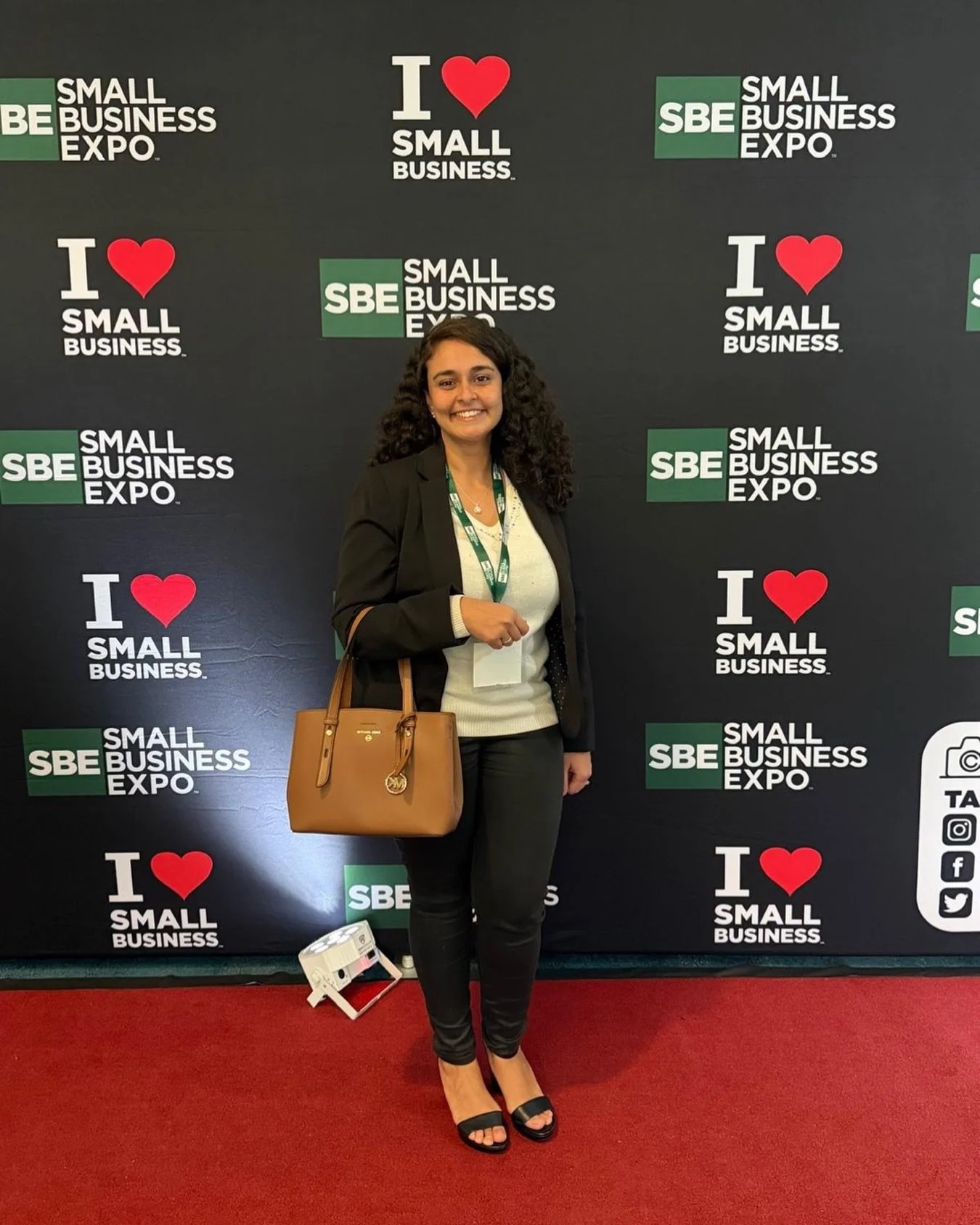 Connecting with fellow entrepreneurs, discovering new opportunities, and continuing to grow my business one connection at a time. 🤍

There&rsquo;s something so inspiring about being surrounded by people who are passionate about what they do. Here&rs