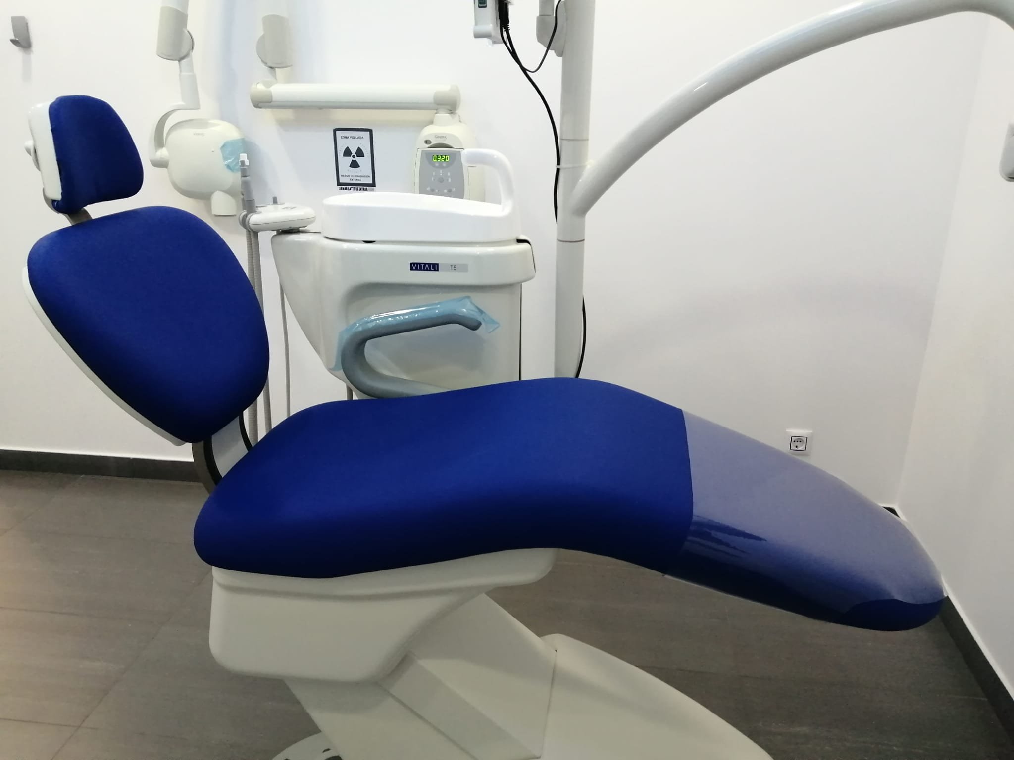 Cadira Vitaldent COMO Delft 1.jpeg