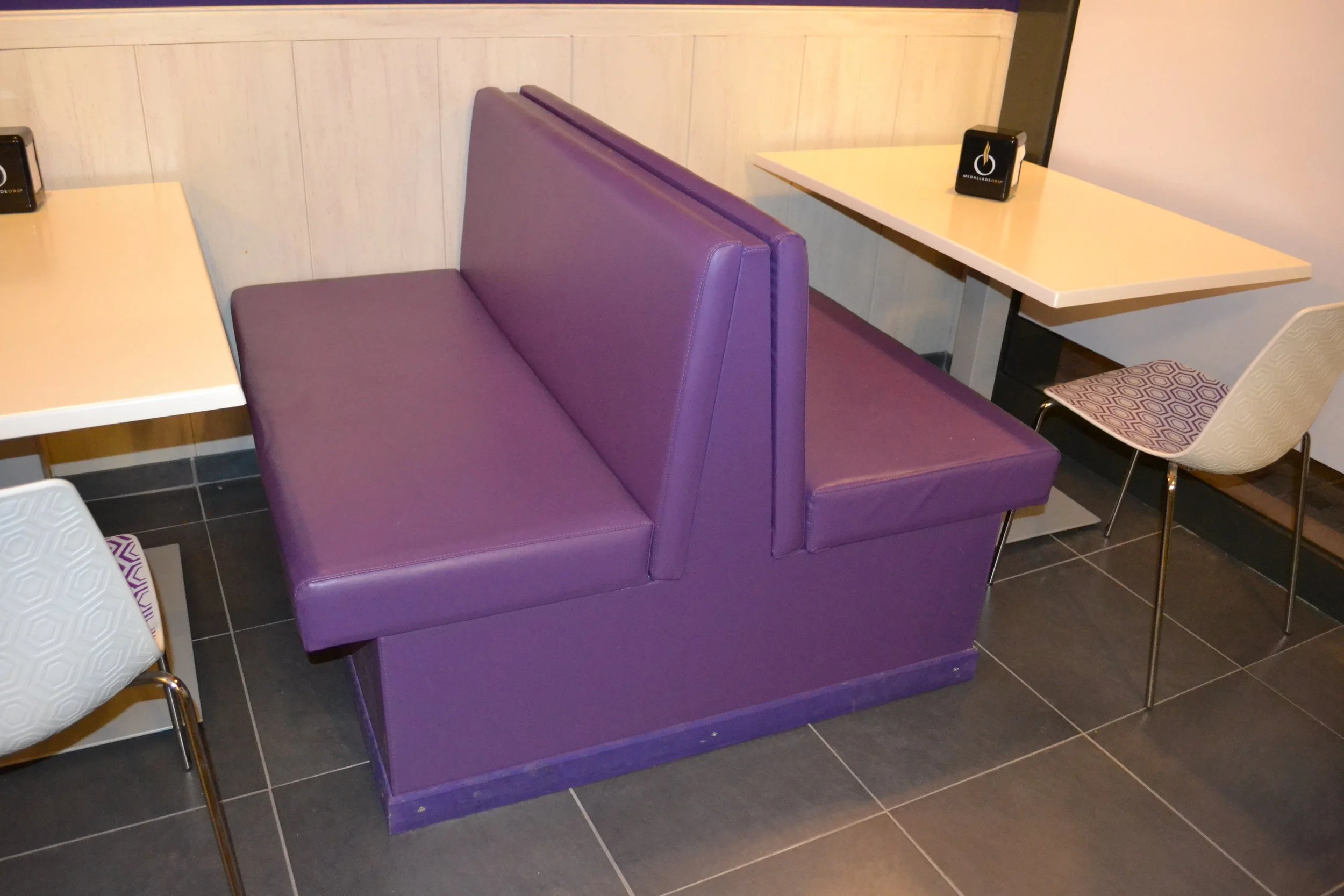 Bancs cafeteria Asmaa 018.jpg