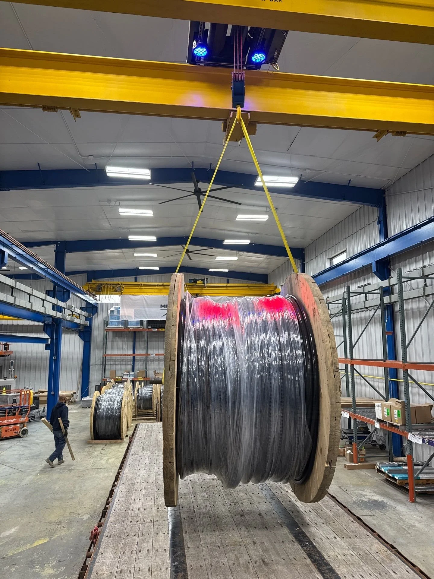 Crane Lifting Wire to Semi.jpg