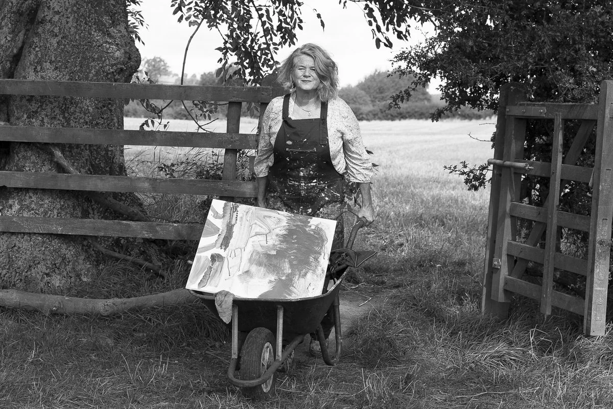 Lesley-seeger-painting-en-plein-air.jpg
