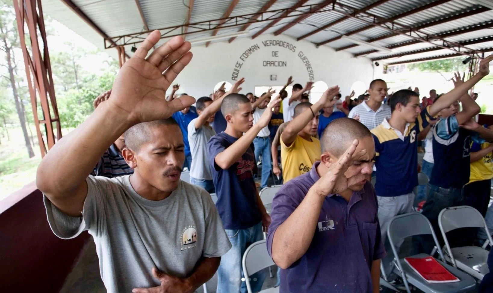 worshippers.JPG