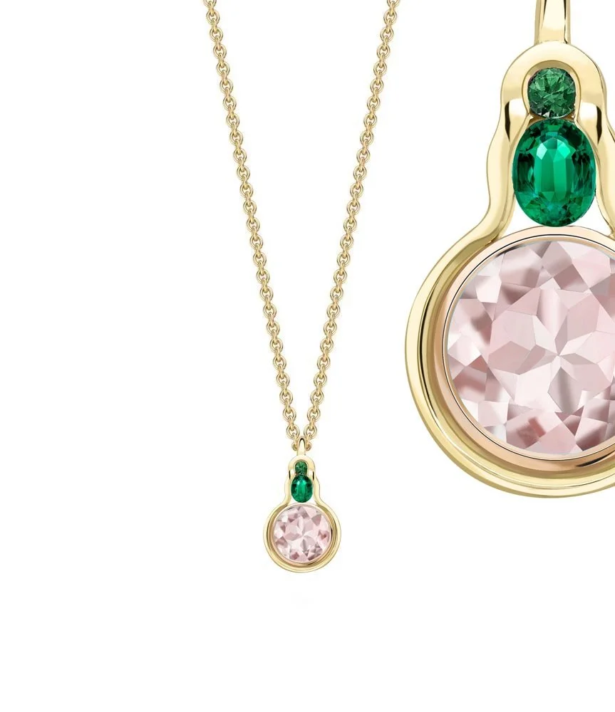 Detail scallop edge Emerald & Morganite pendant.jpg