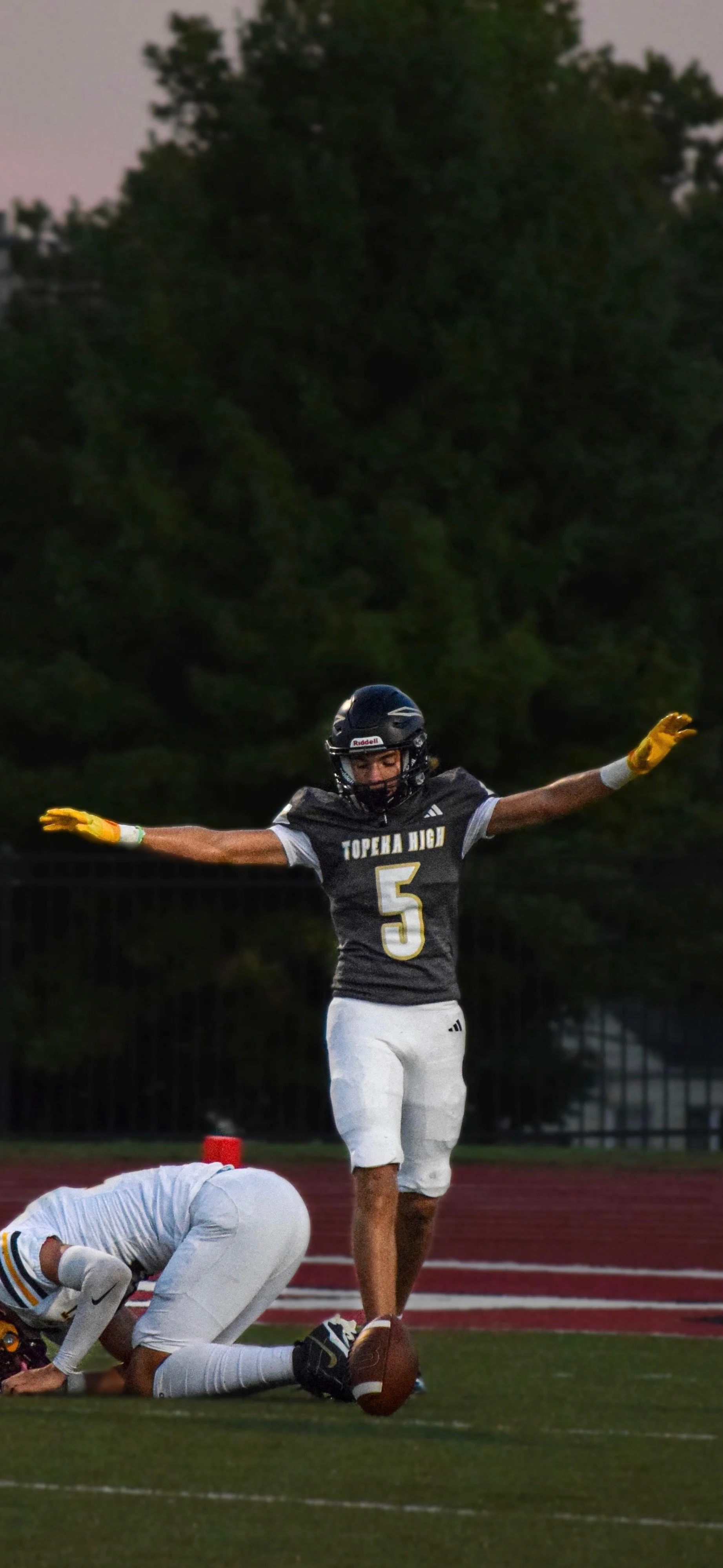 DB - Jones Erby - Topeka High