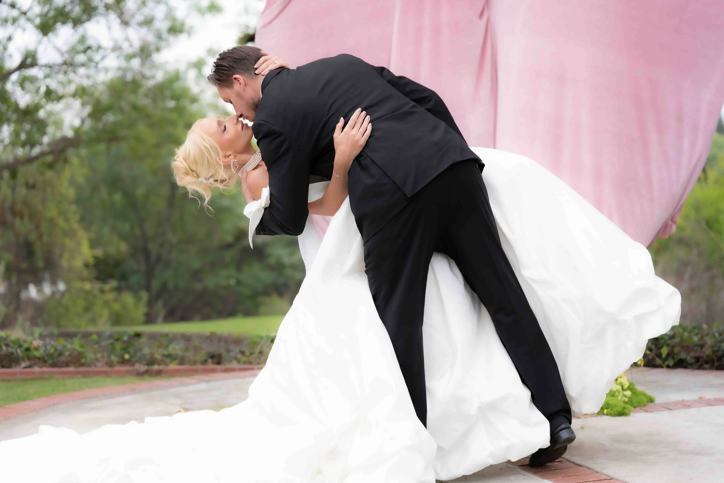 sacred-ground-estate-wedding-ojai-ca (17).jpg