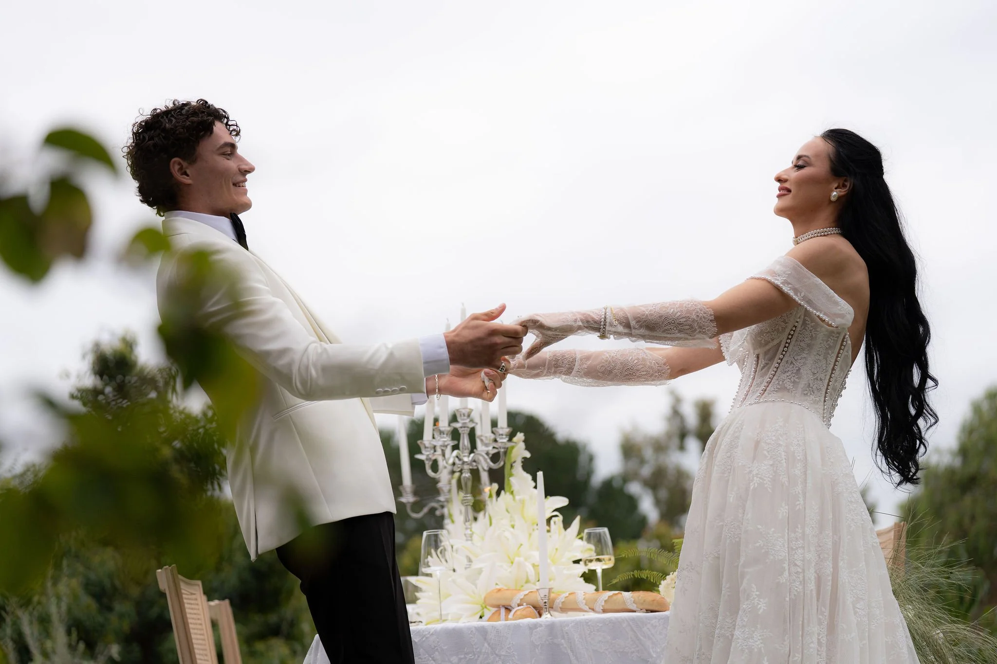 Couple poses - wedding - los angeles CA - Jewish Wedding (37).jpg