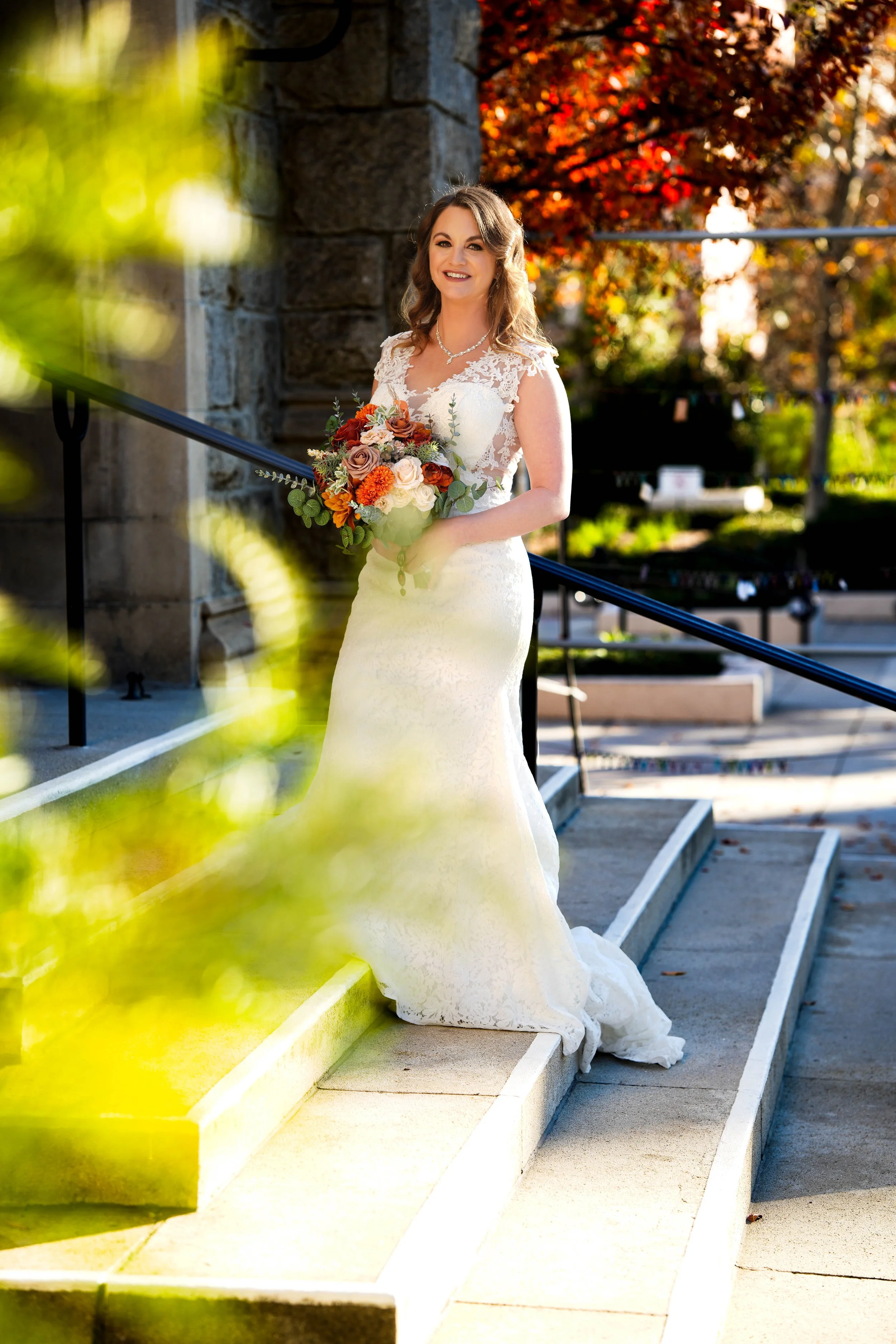 bride-and-groom-portrait-pasadena-city-hall (1).jpg