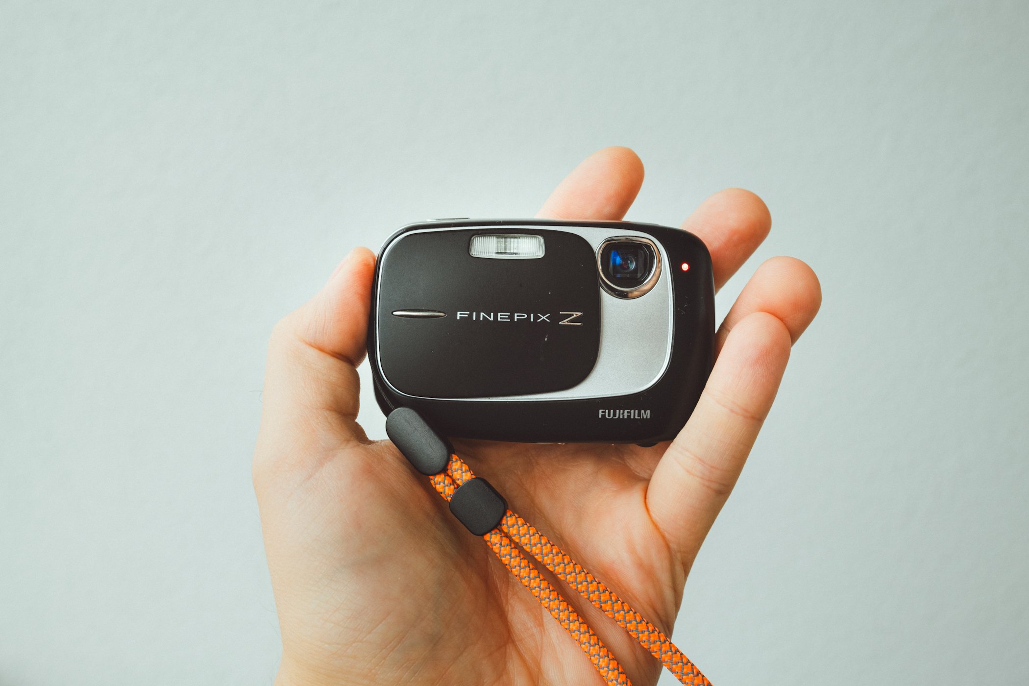 Fujifilm FinePix Z35: mały aparat, duża lekcja