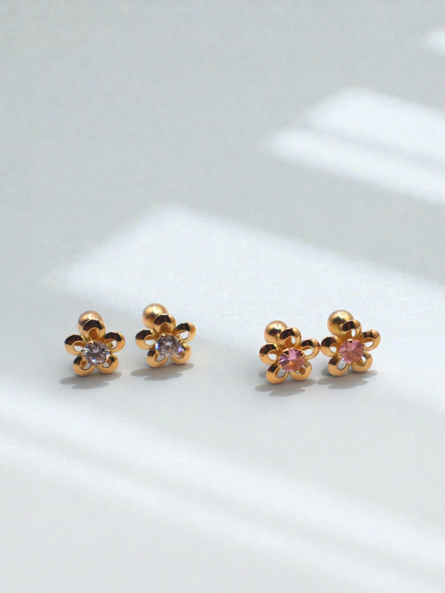 18K Flower Stud Earrings