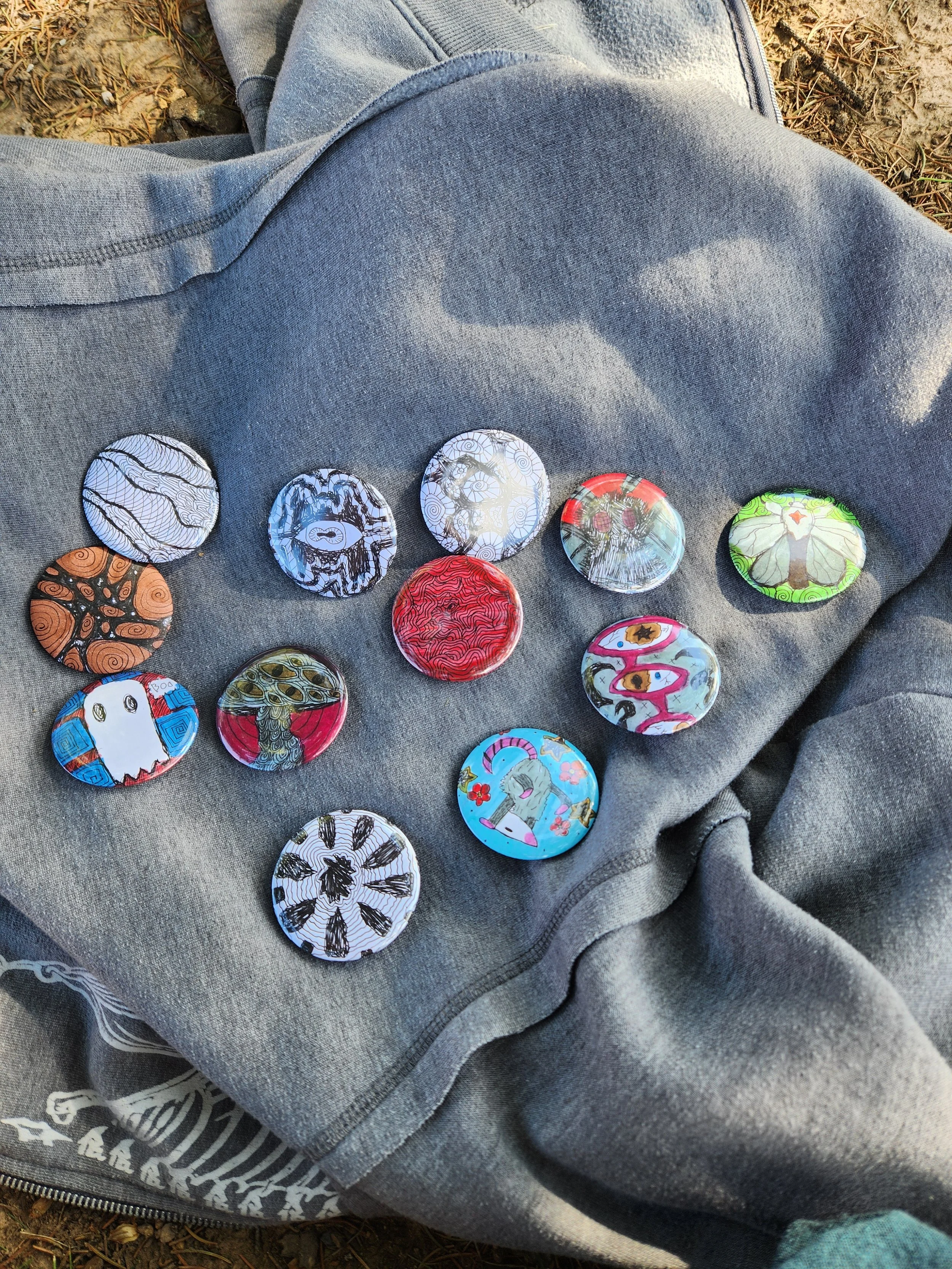 DOODLE PINS