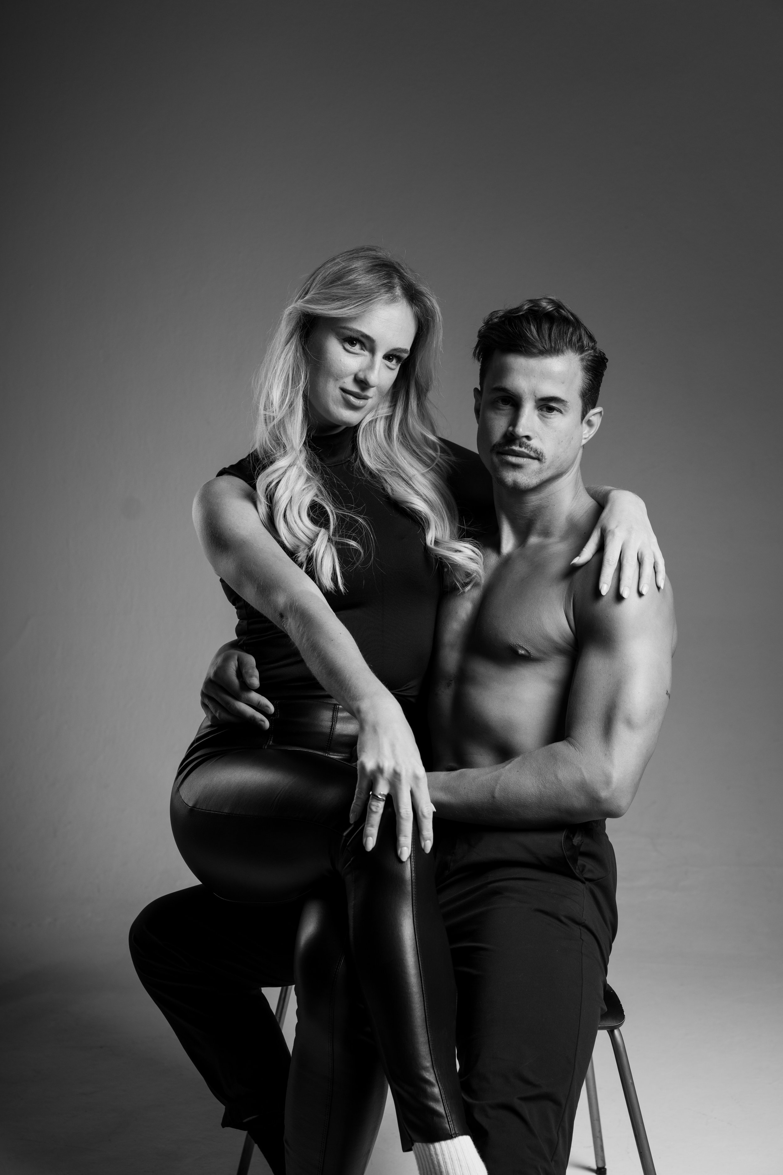 Boudoir Couple P&T-1.jpg