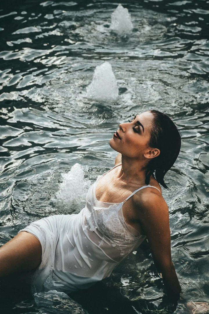 Denver Urban Portraits offers unique and stylish portraits that always tell your story.  Stylish and sometimes fashion leaning, but always classy and stylish