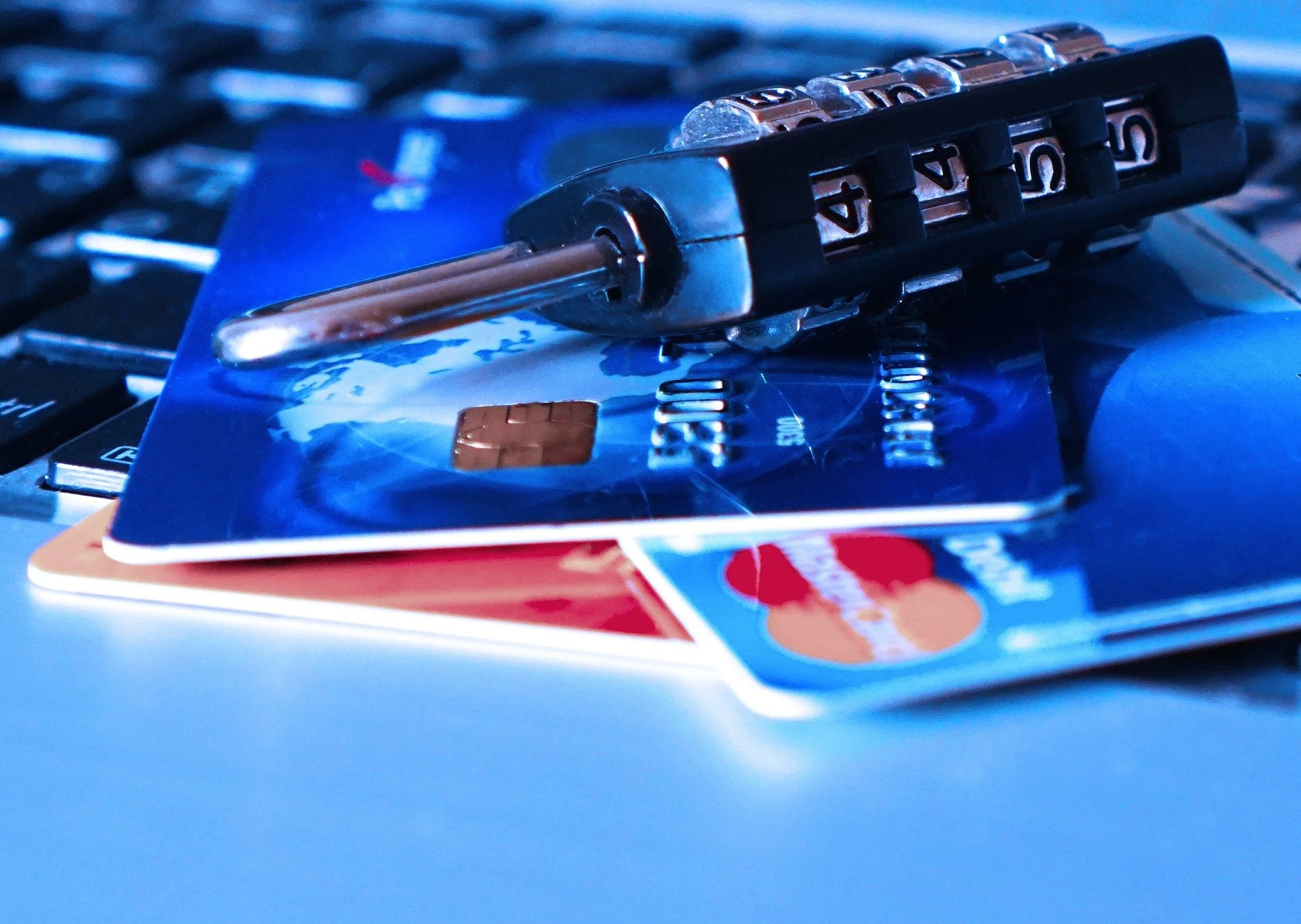 I'm a Victim of Tax-Related Identity Theft. What Do I Do?&nbsp;