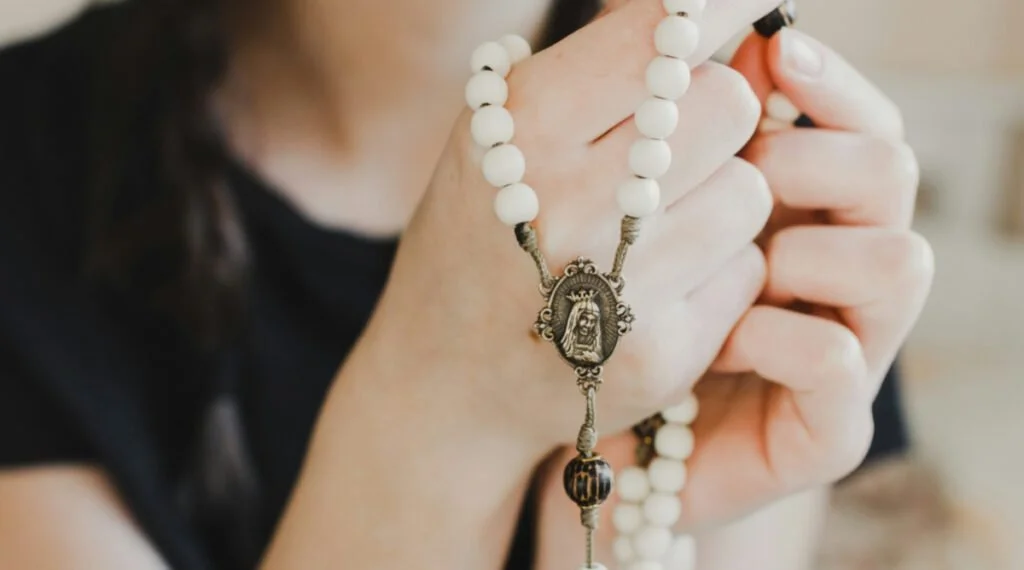Does Zoning Out During the Rosary Make Me a Bad Catholic?