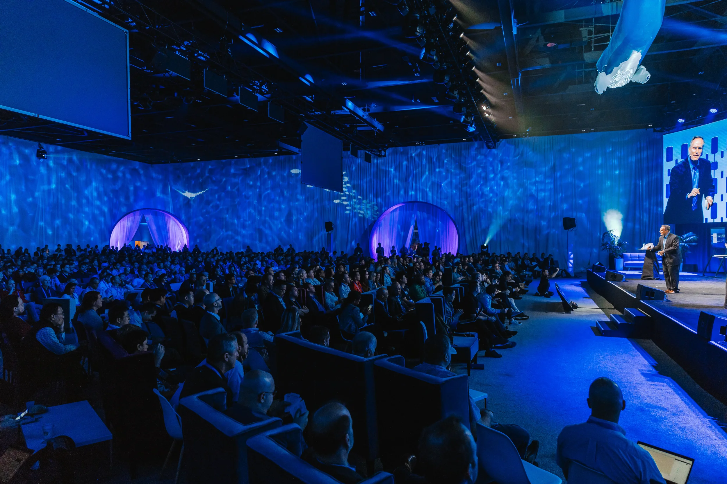bay-area-corporate-event-photography-keynote-conference-tech-017.webp