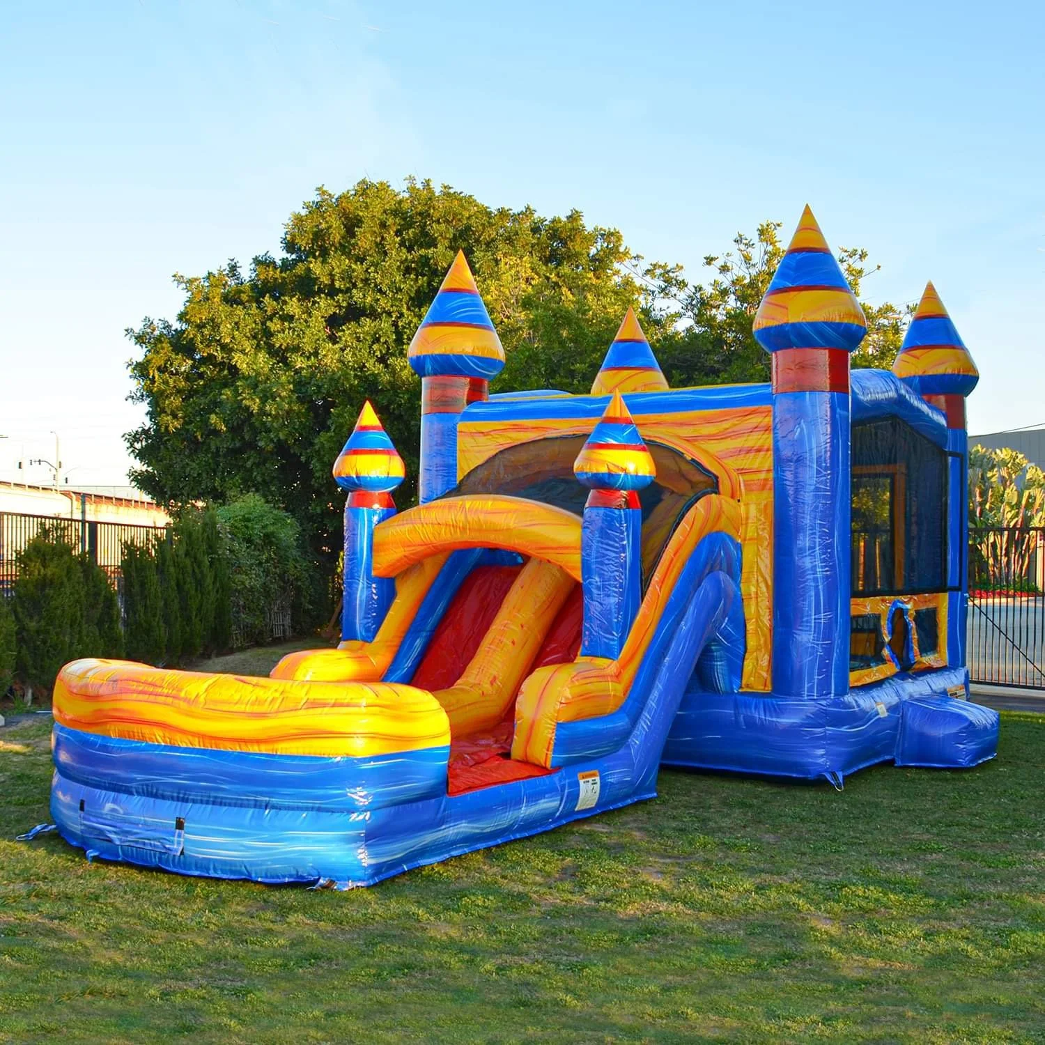 Dual Lane Combo Bounce House with Slide ( Wet or Dry!)