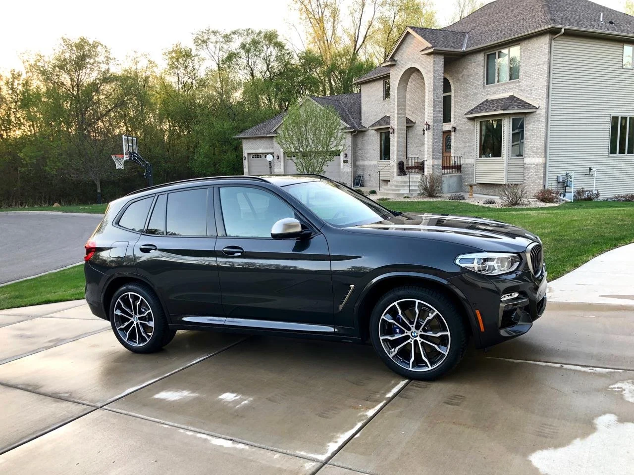mobile SUV BMW detailing SUV exterior clean shine Thornhil