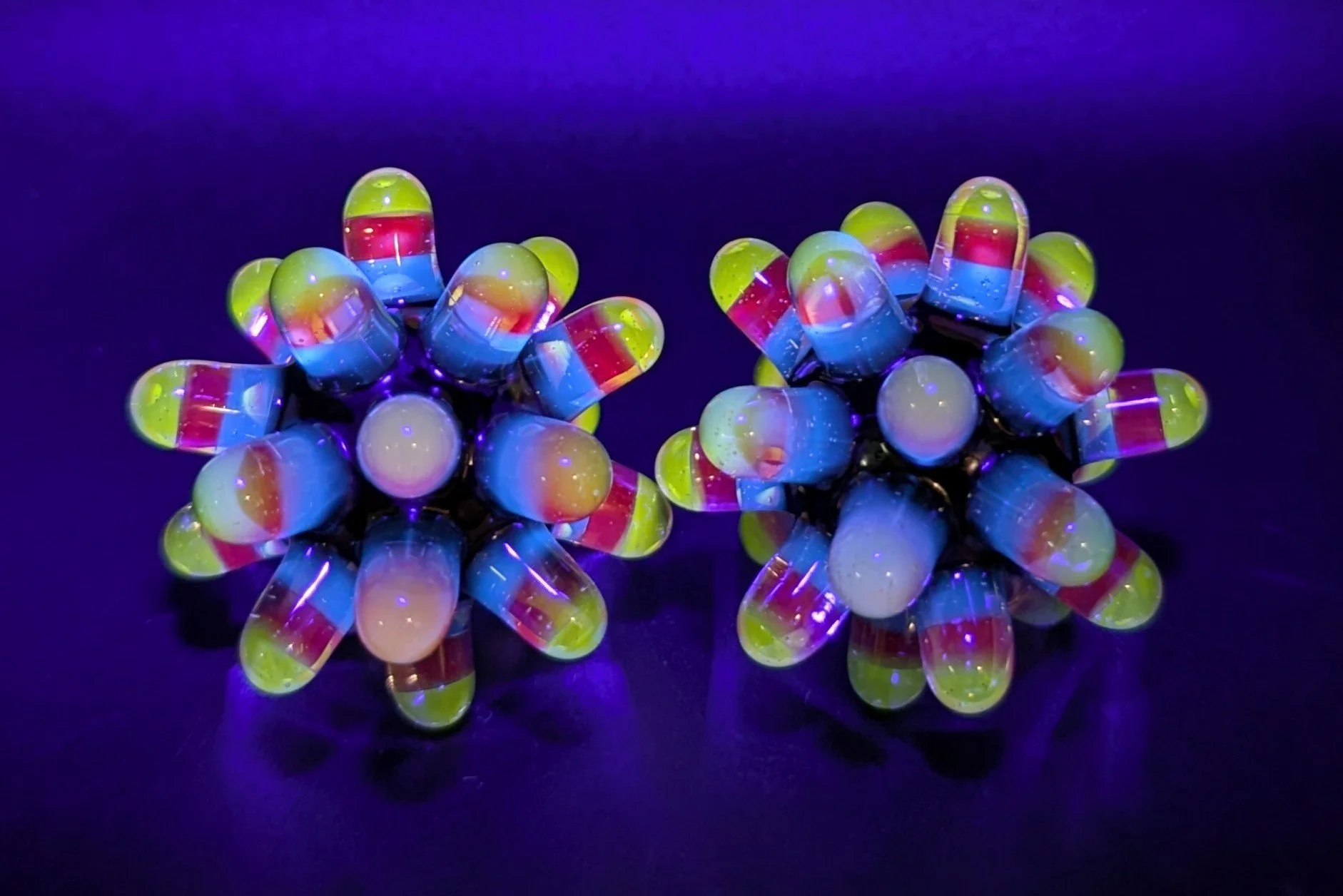 UV Triple Stacked Hobnail