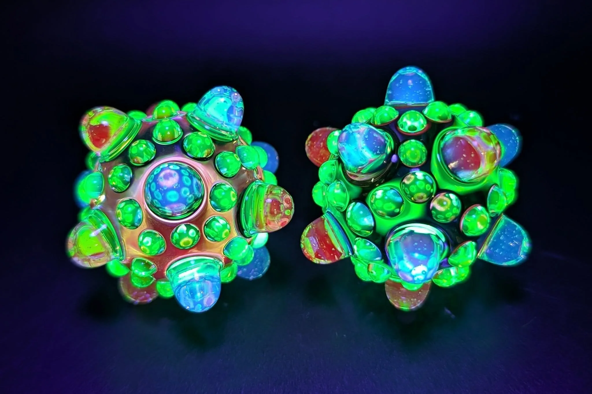 Gobstopper Geometric Hobnail