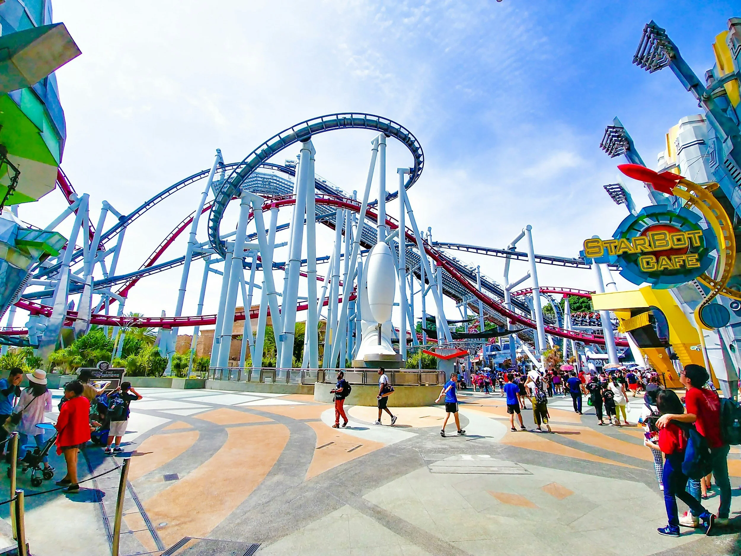 Theme park roller coaster