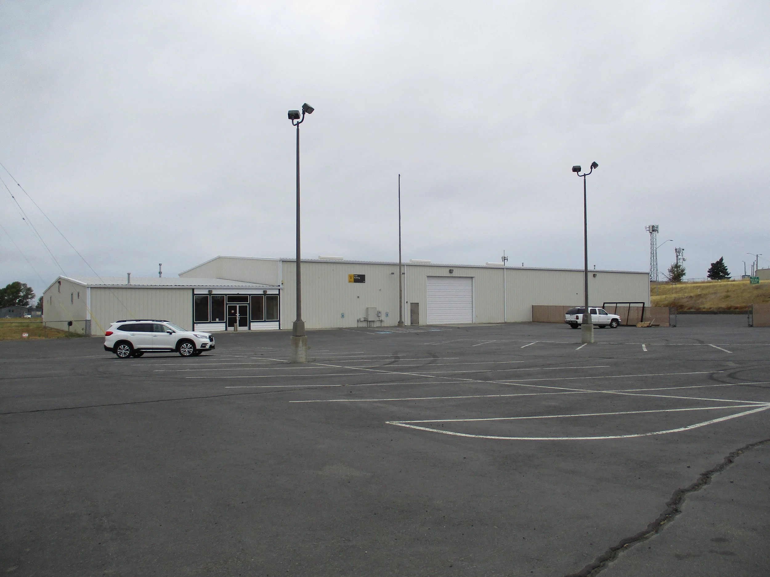 SOLD - NE Walla Walla Light Industrial Building