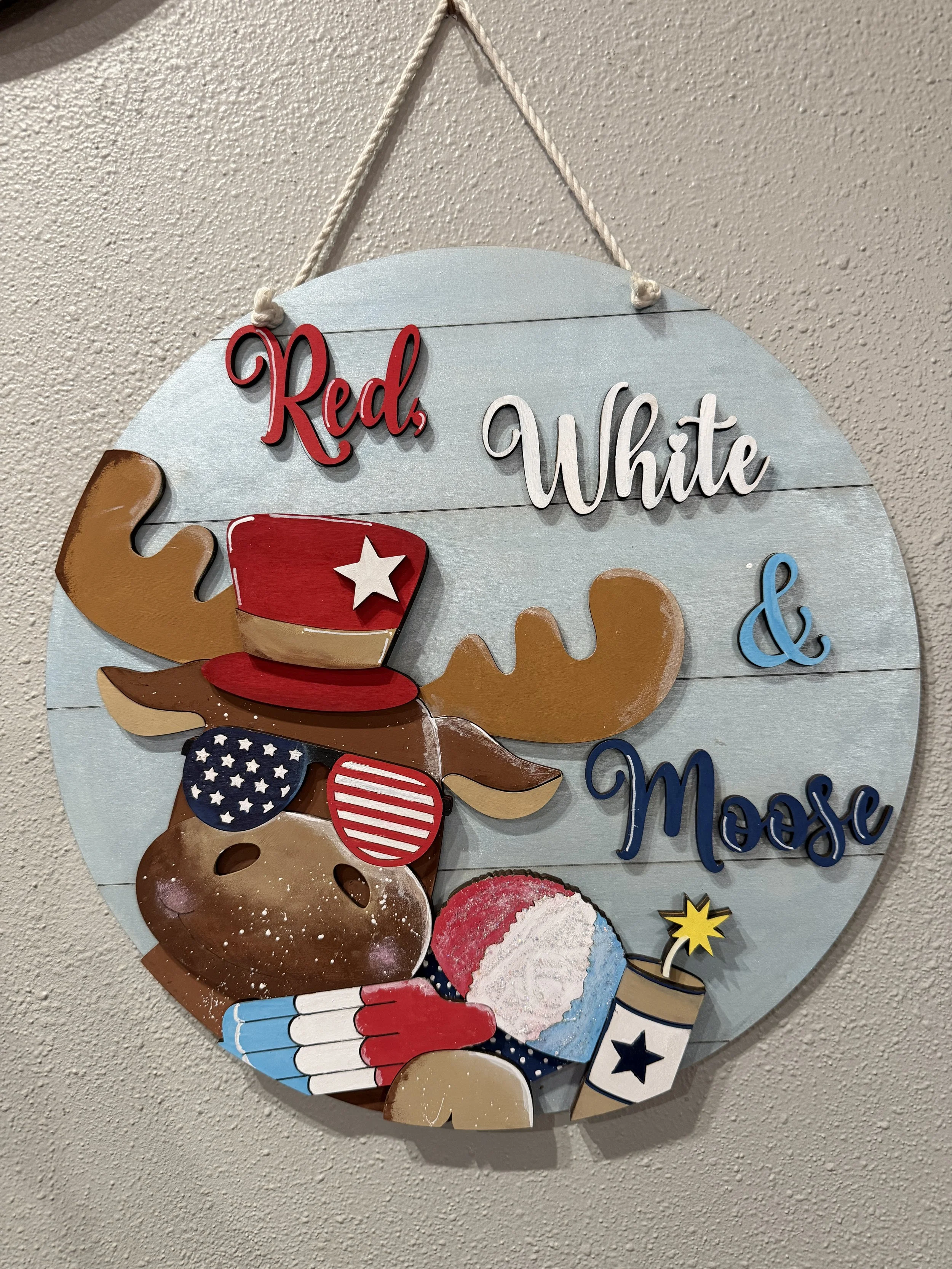 Red, White & Moose 4th of July Décor