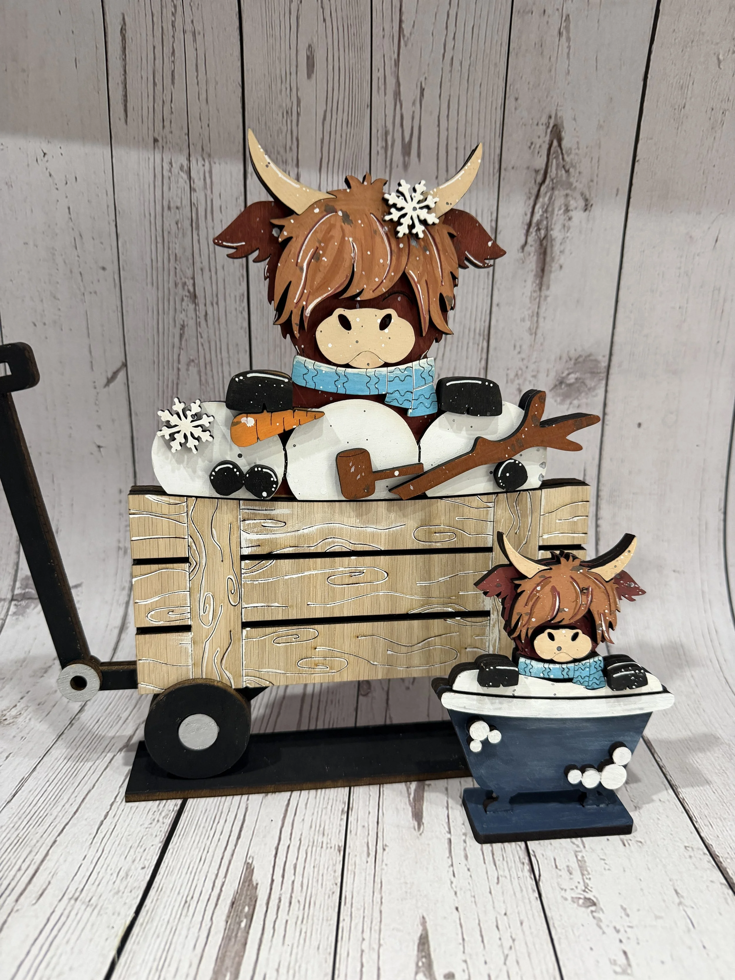 Highland Cow Winter Flower Basket  (Insert Only)