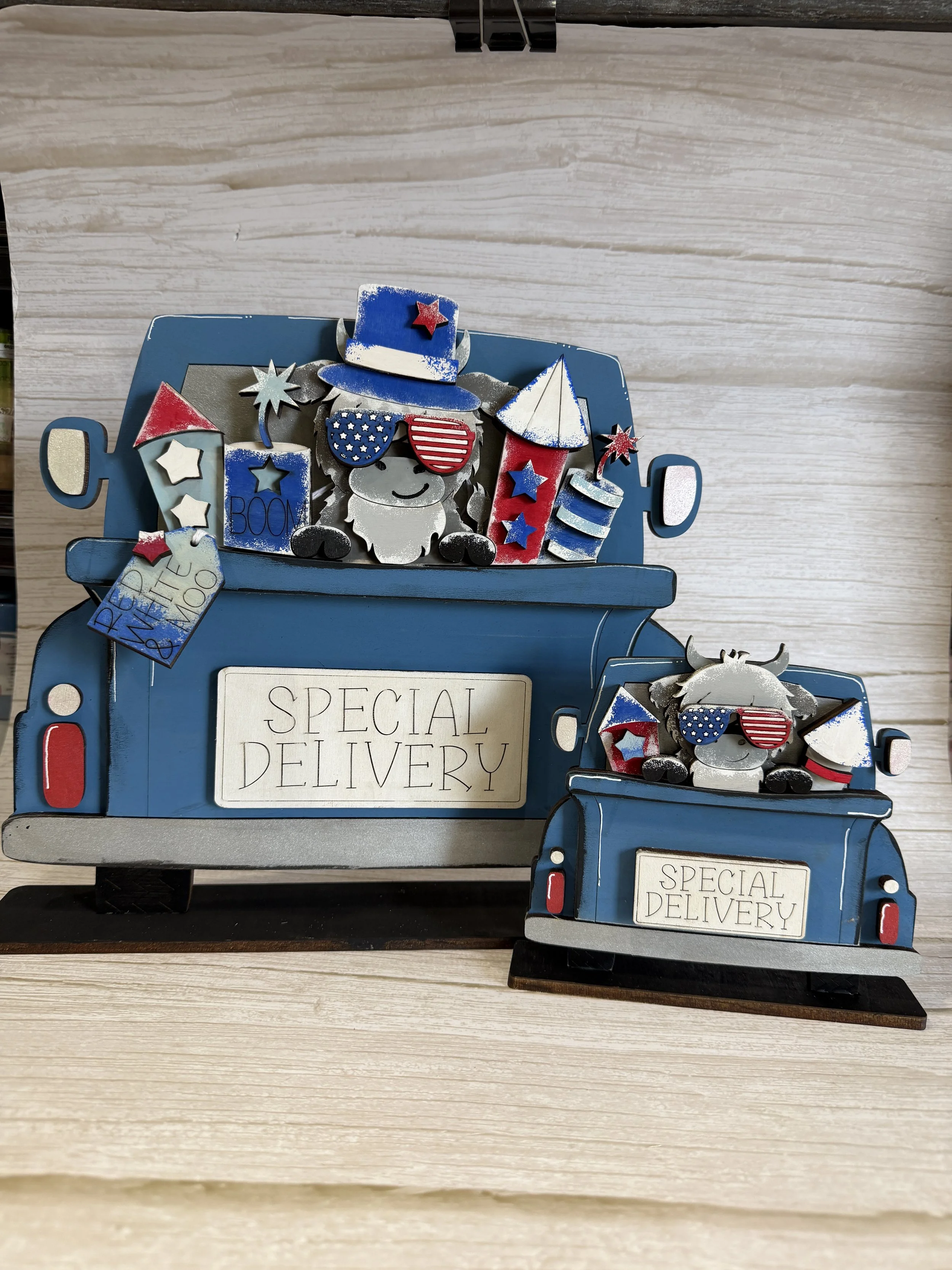 4th of July Highland Cow Flower Basket Insert (only)