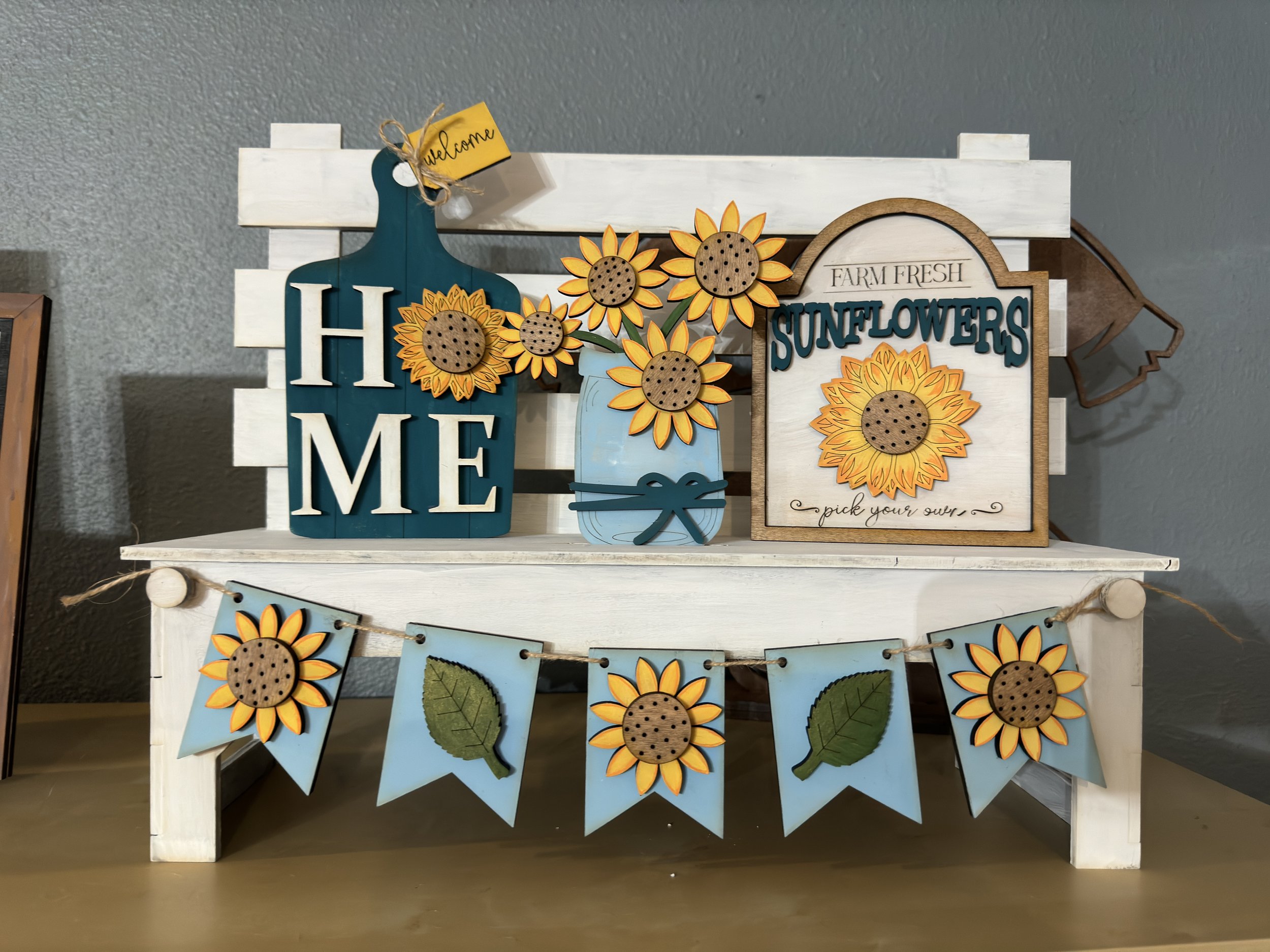 Sunflower Interchangeable Bench Decor
