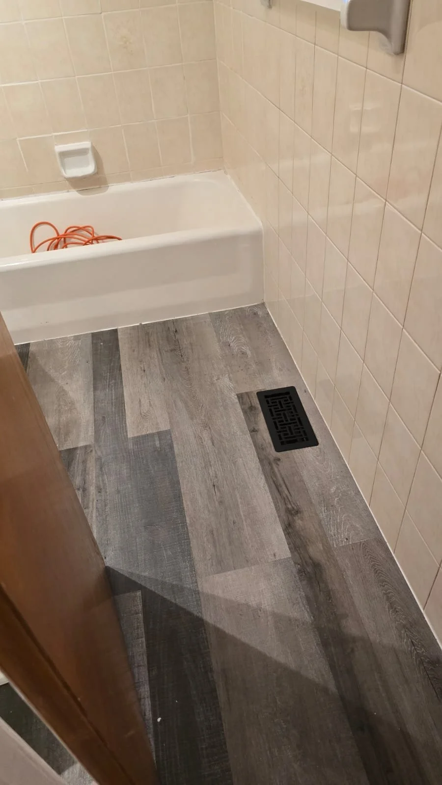 WhatsApp Image 2024-12-03 at 21.29.00_283efc75.jpg