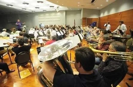 Hendersonville Symphony Orchestra under the baton of Dr. Tom Joiner