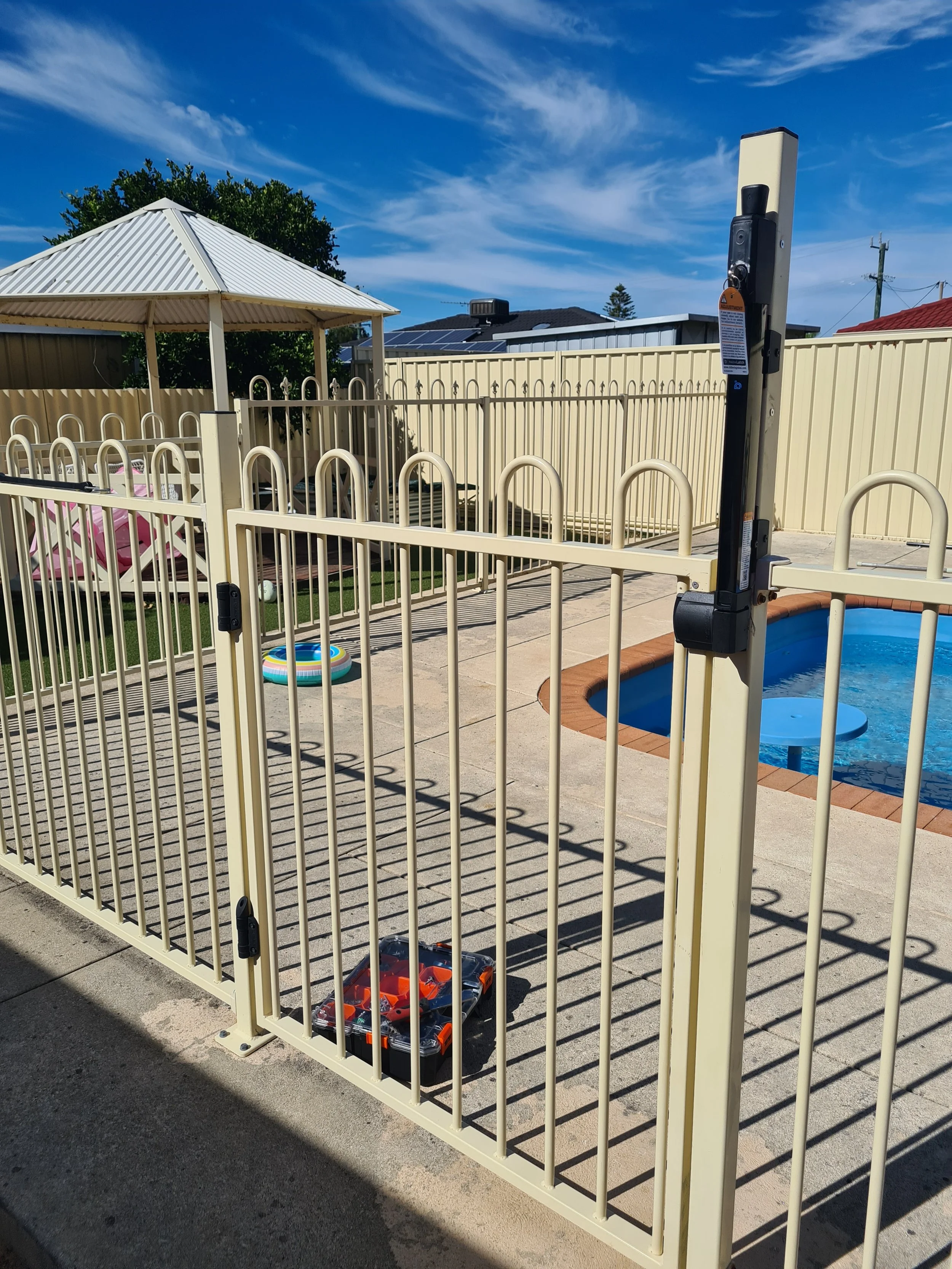 pool-gate-safety-latch-installation.jpg.jpg