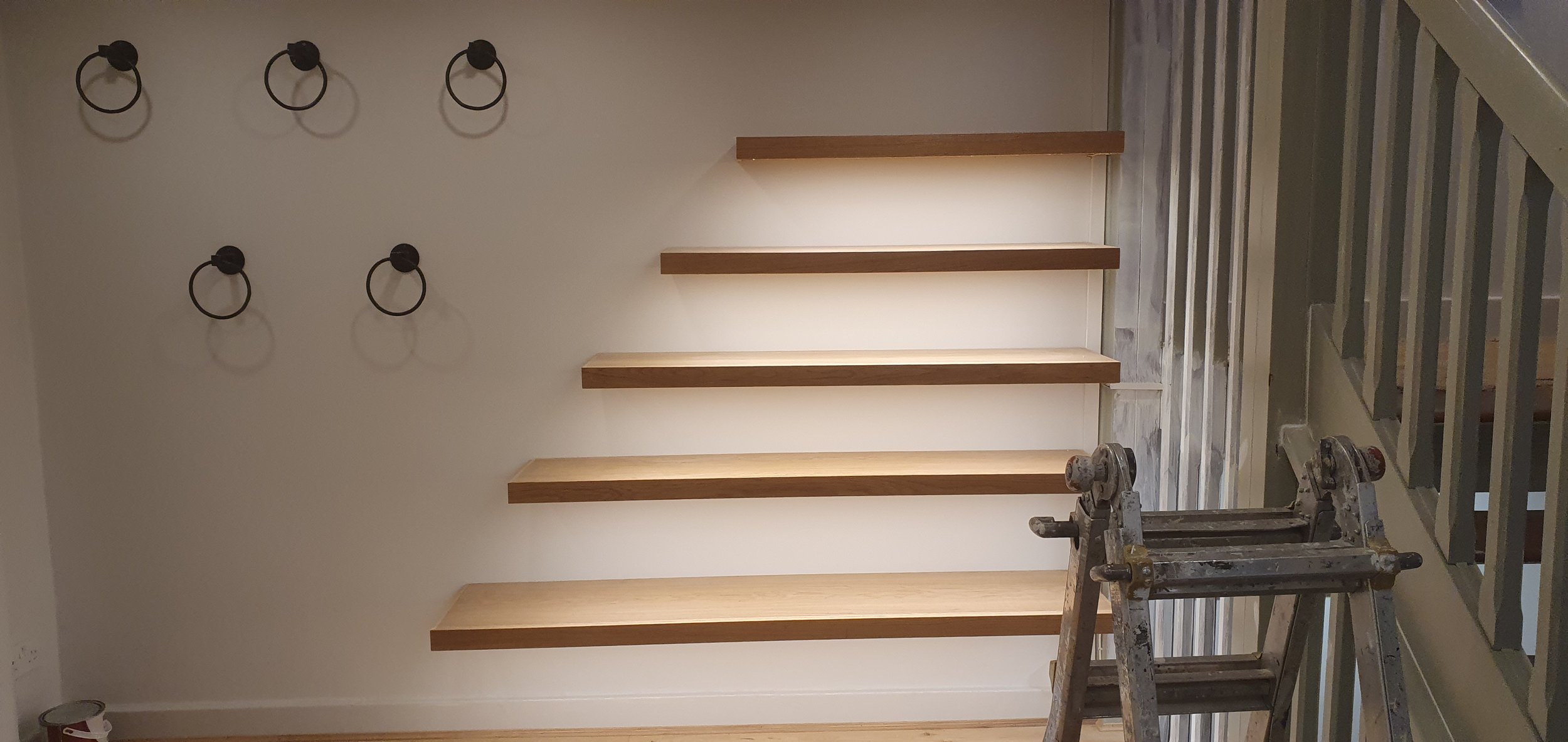 floating-staircase-shelves-installation-handyman.jpg.jpg