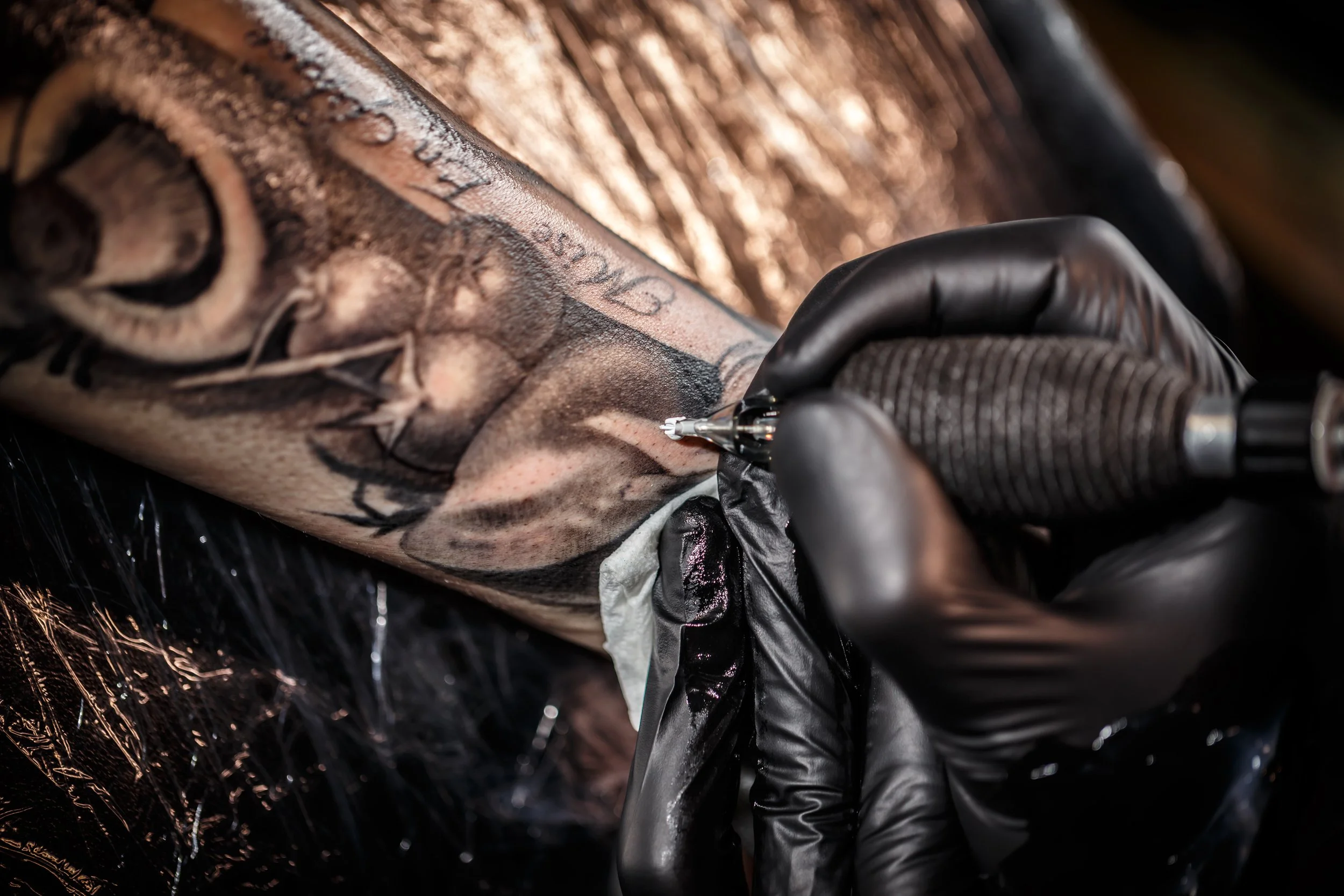 Tattoo &amp; Piercing Etiquette: How to Be a Great Client at a Riverside Studio (2026)