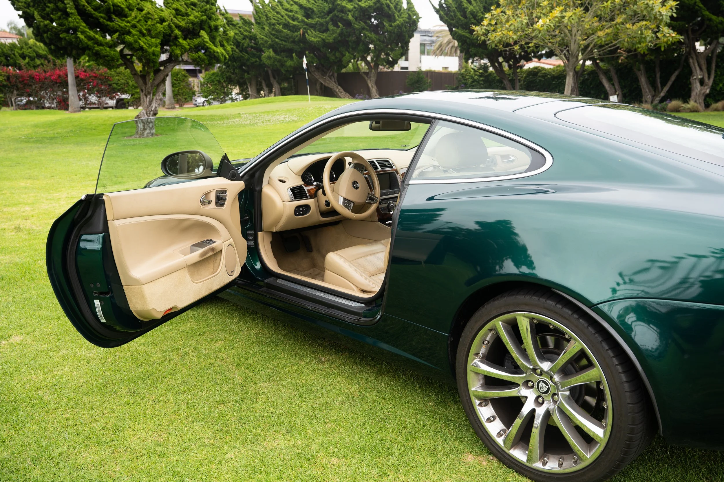 vehicles | sony a7iii