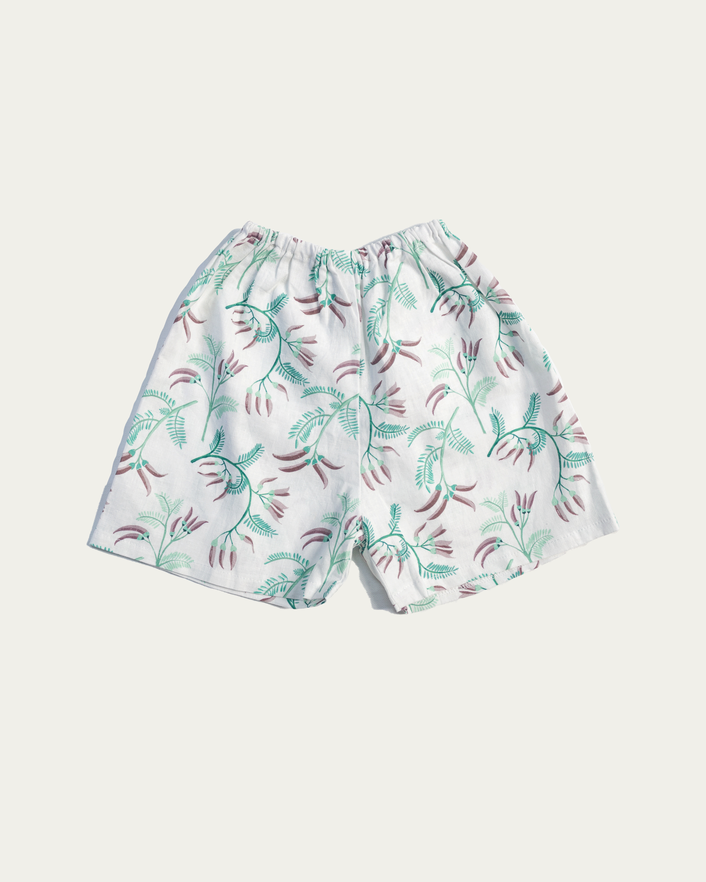 Ngutu Kākā Mā Shorts