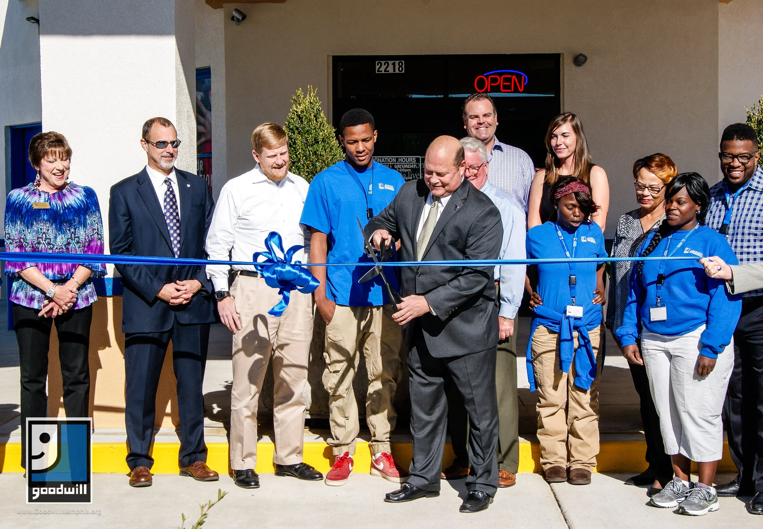Central-Grand-Opening-4.jpg