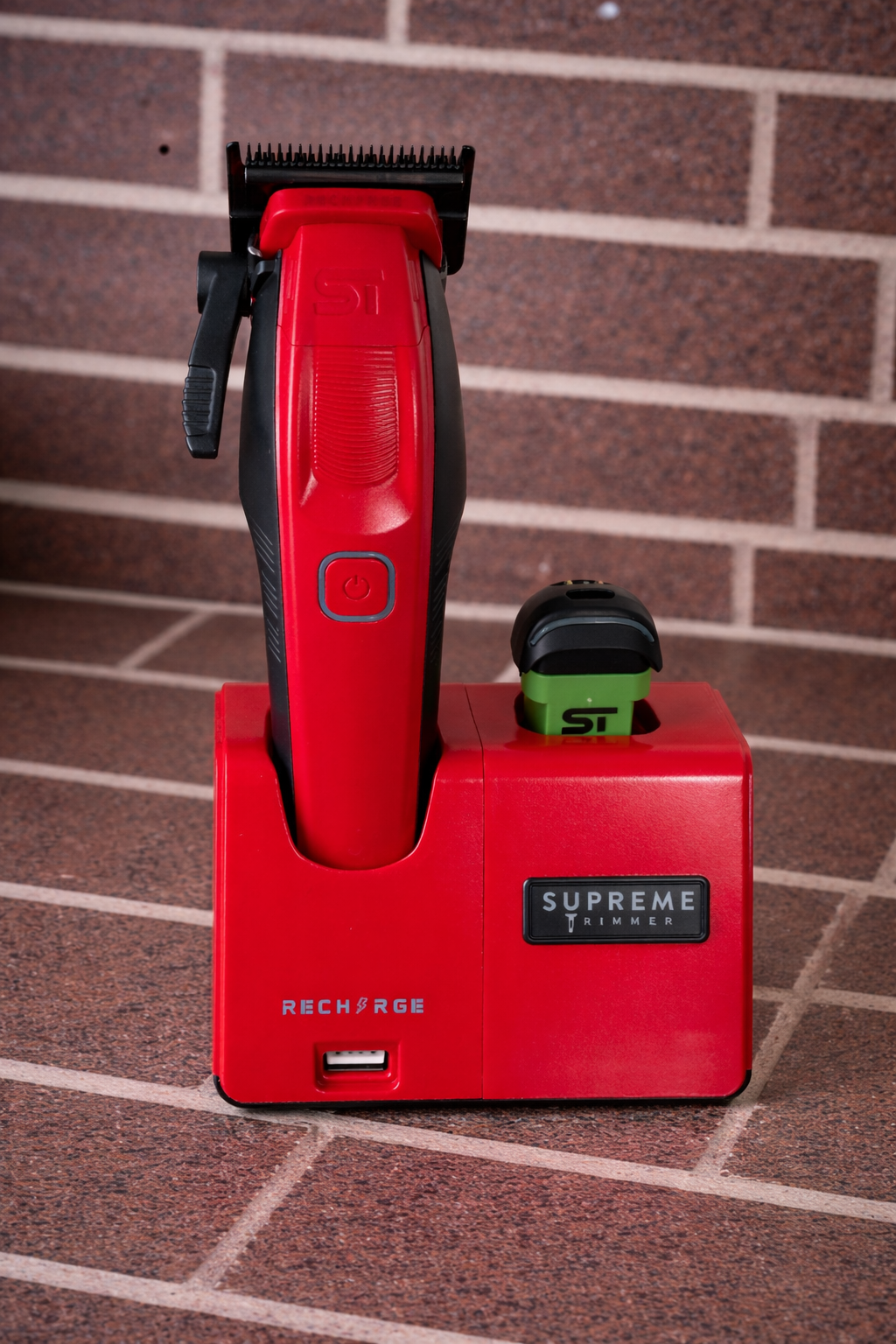 Red recharge clipper supreme trimmer.png