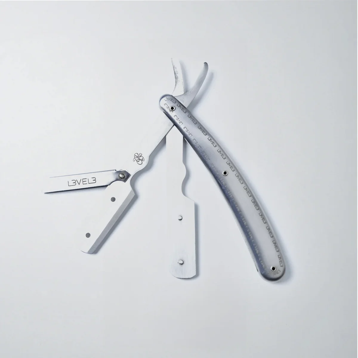 L3vel3 Butterfly Razor - Silver