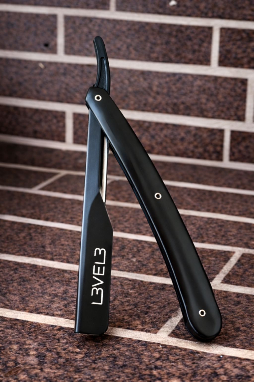 L3vel 3 Straight Razor Holder